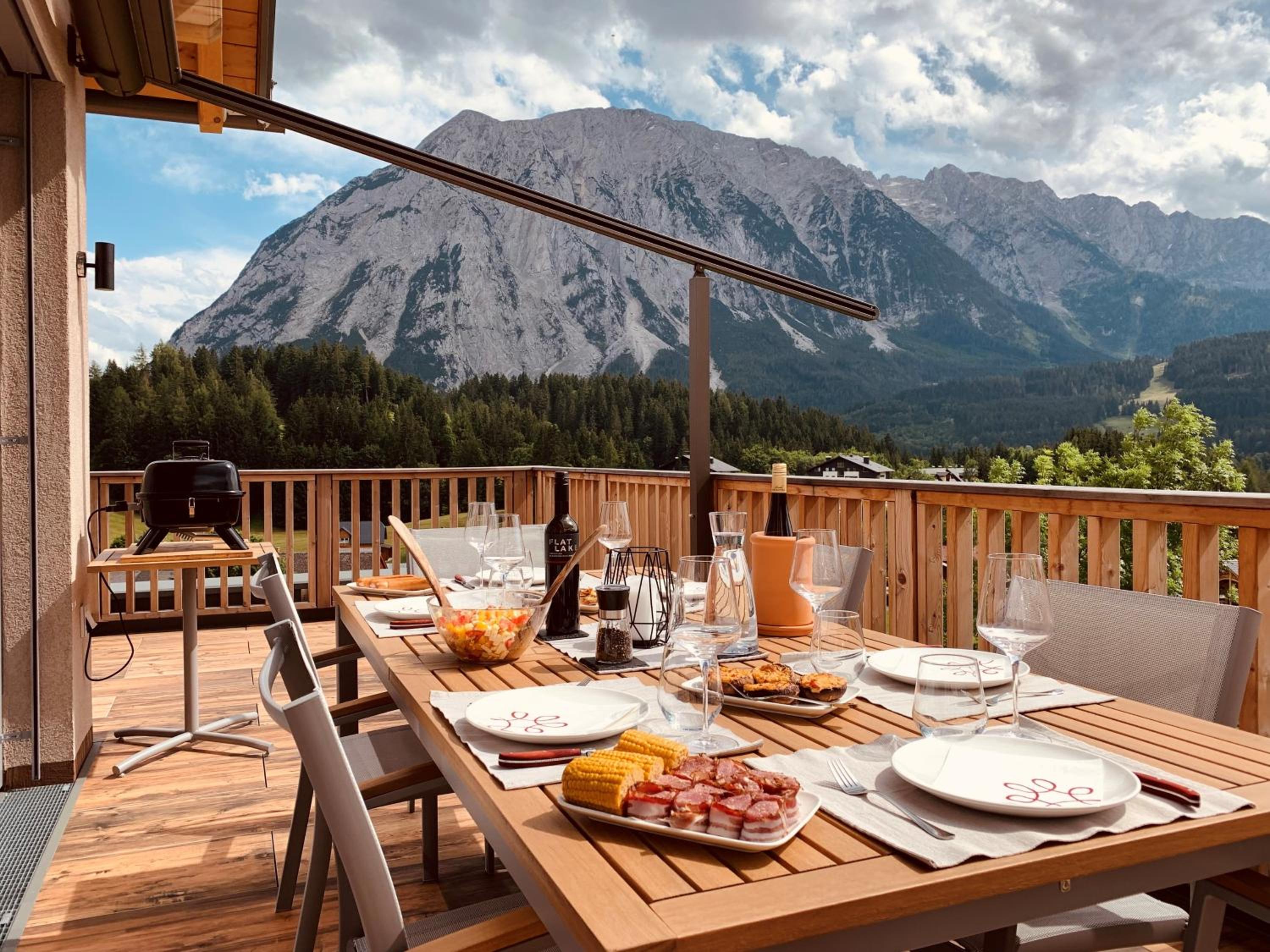 Die Tauplitz Lodges - Penthouse Grimming D7-1 by AA Holiday Homes