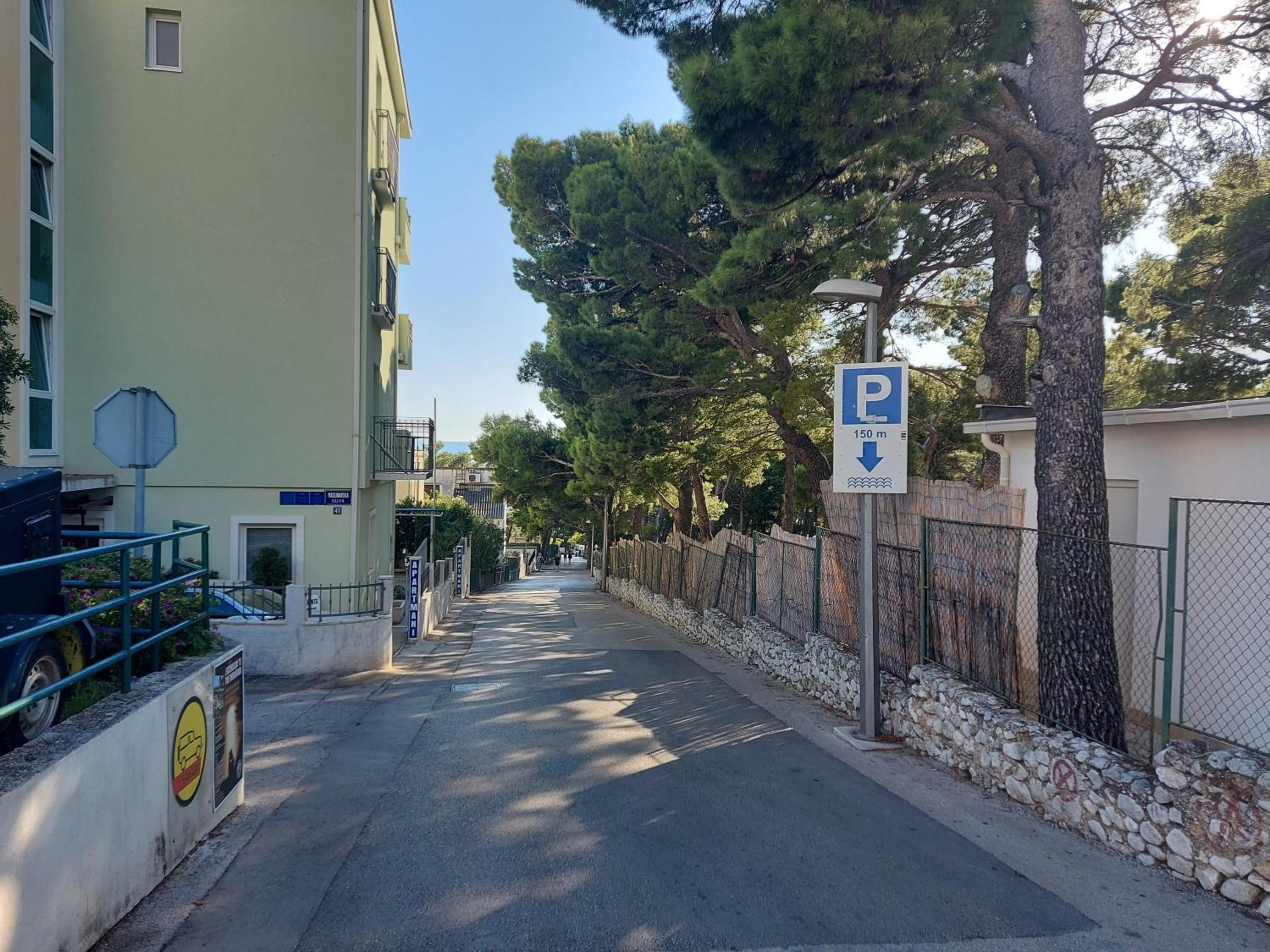 The best location in Makarska,free P,apt Mile,bikes