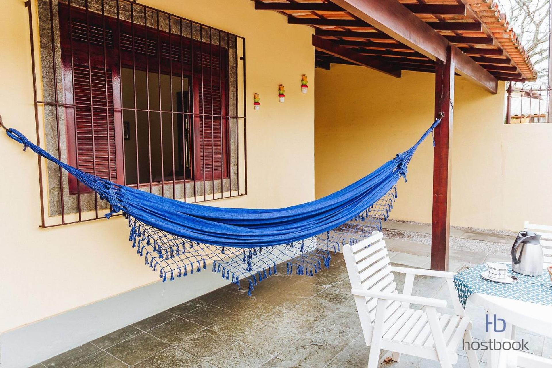 Large duplex with backyard 300m from downtown beach