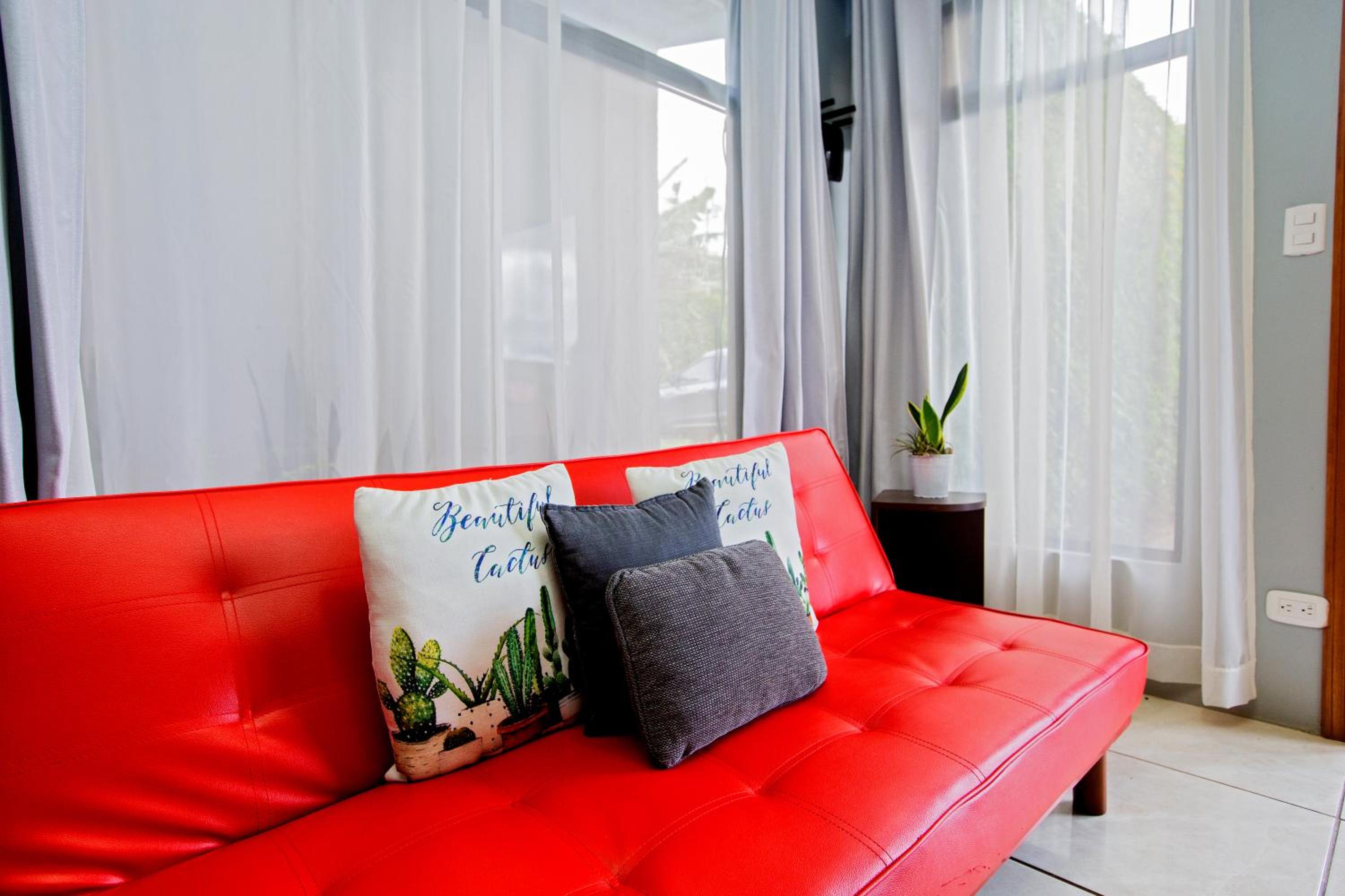 Casa Suculenta ,Monteverde con Jacuzzi Privado y Lavandería