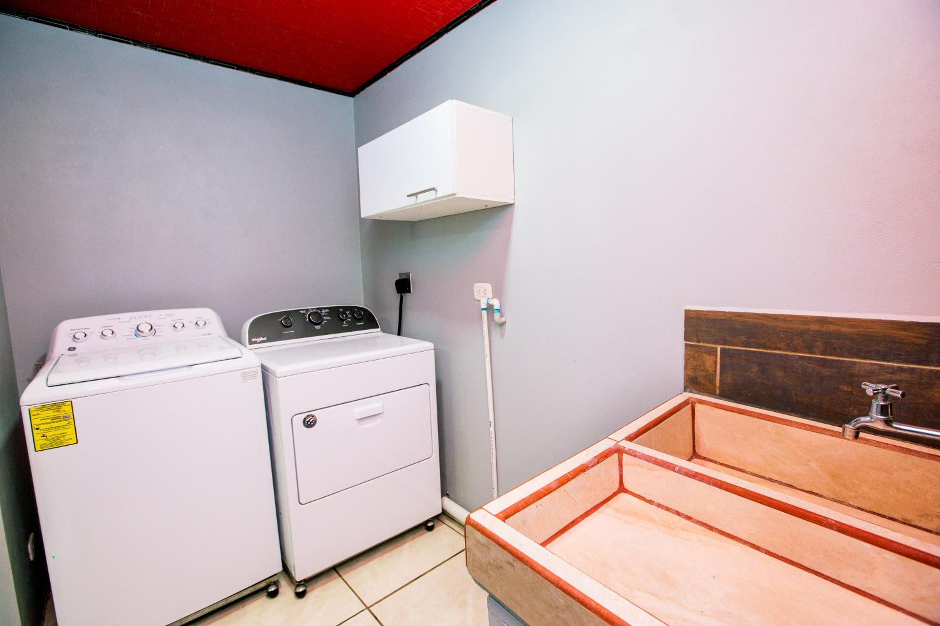Casa Suculenta ,Monteverde con Jacuzzi Privado y Lavandería