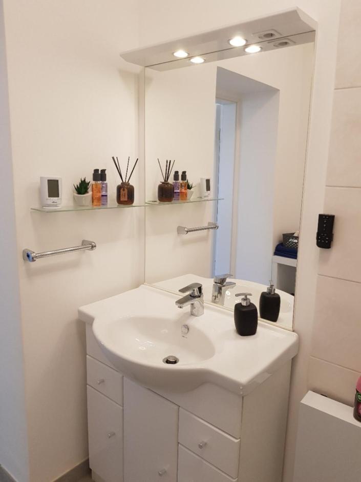 Apartment Deluxe, inklusive WLAN, Parkplatz und Netflix view 5
