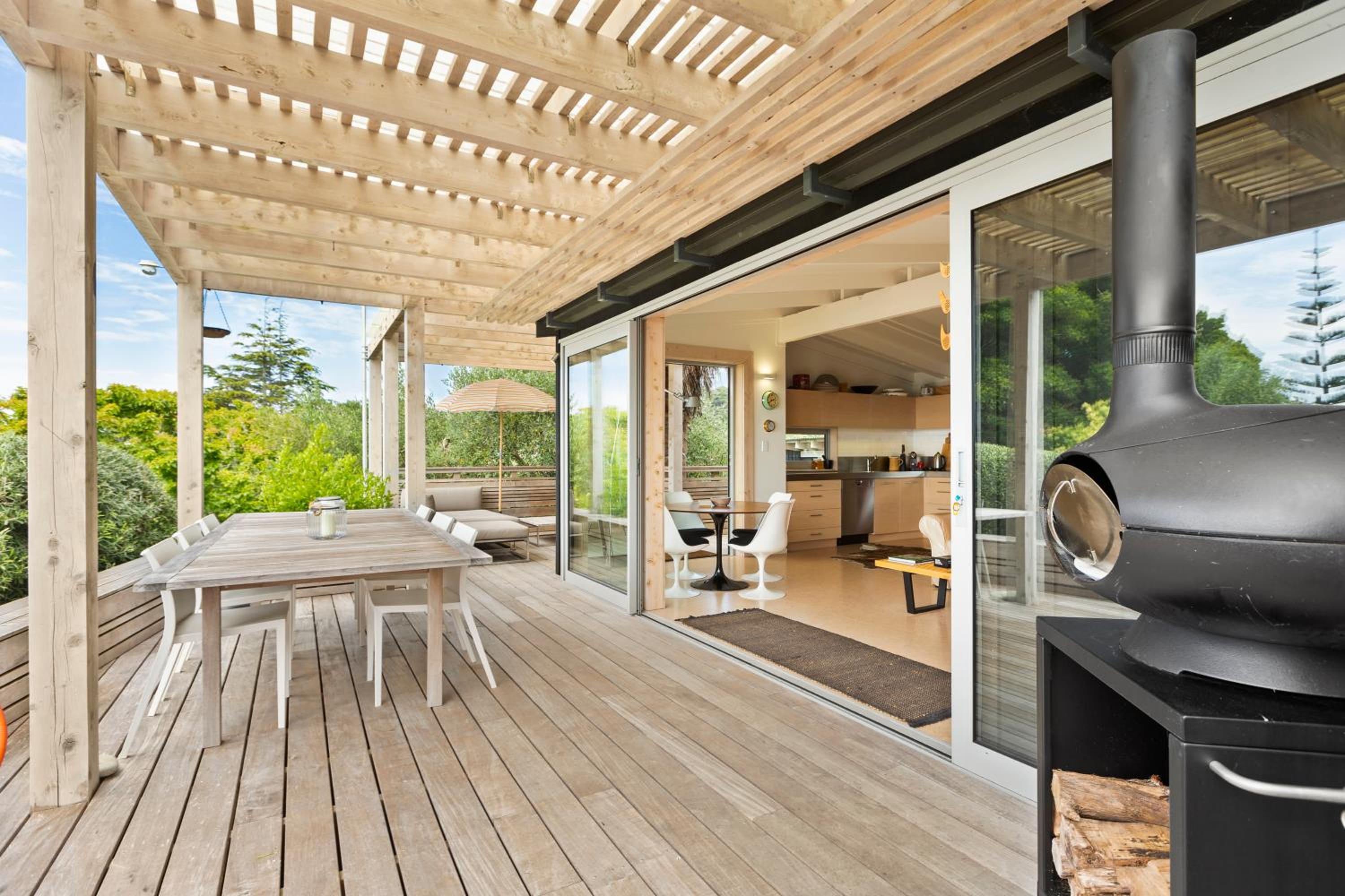 Palm Views - Stay Waiheke view 4