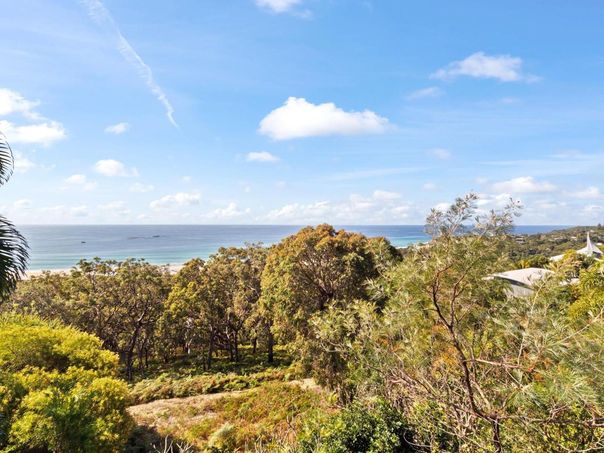 Belle Vue Beach House by Discover Stradbroke