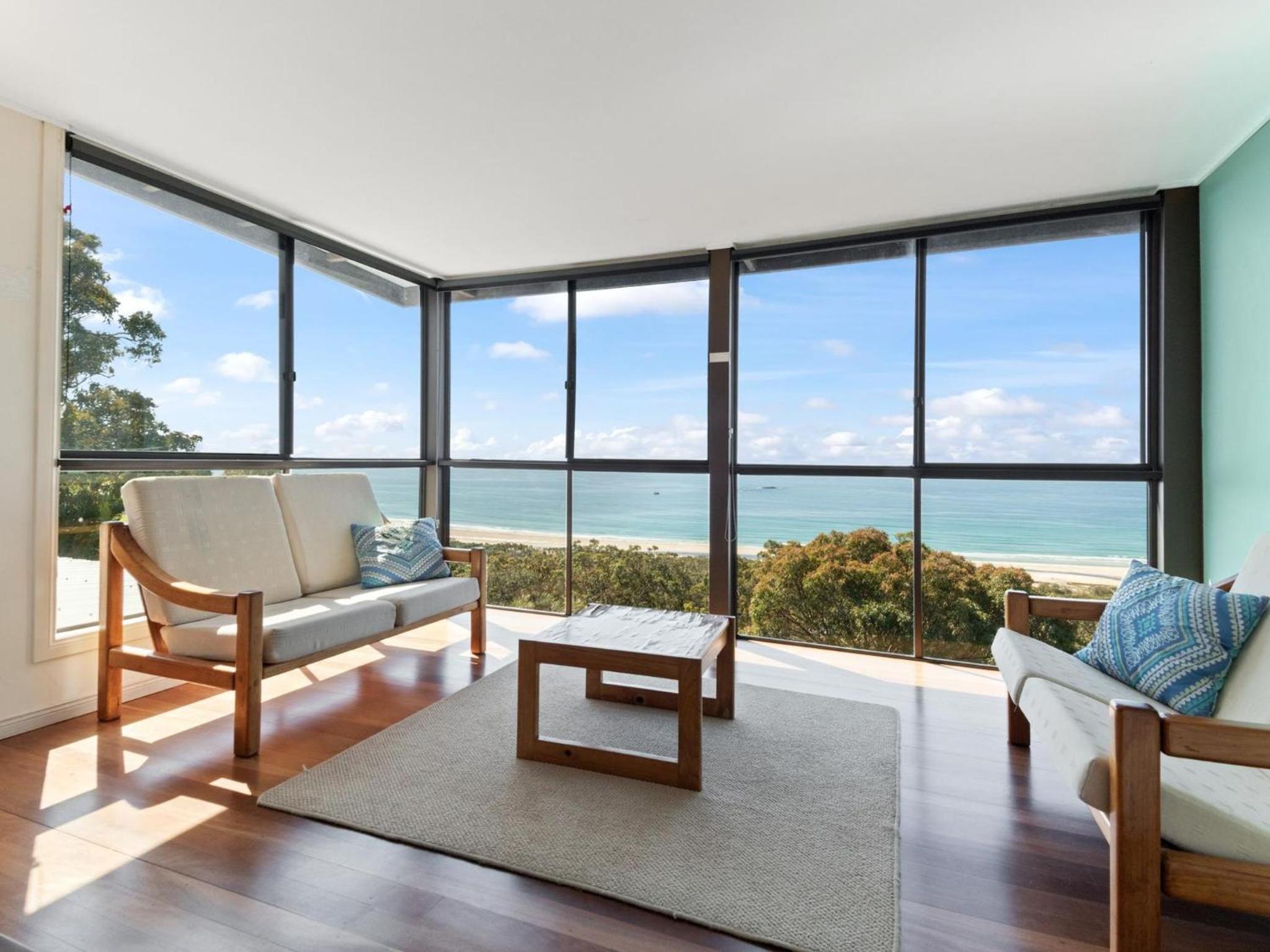 Belle Vue Beach House by Discover Stradbroke