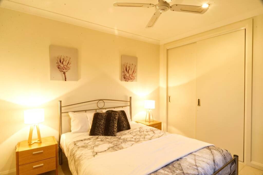 Beachside Bliss with Secure yard l Pet Friendly