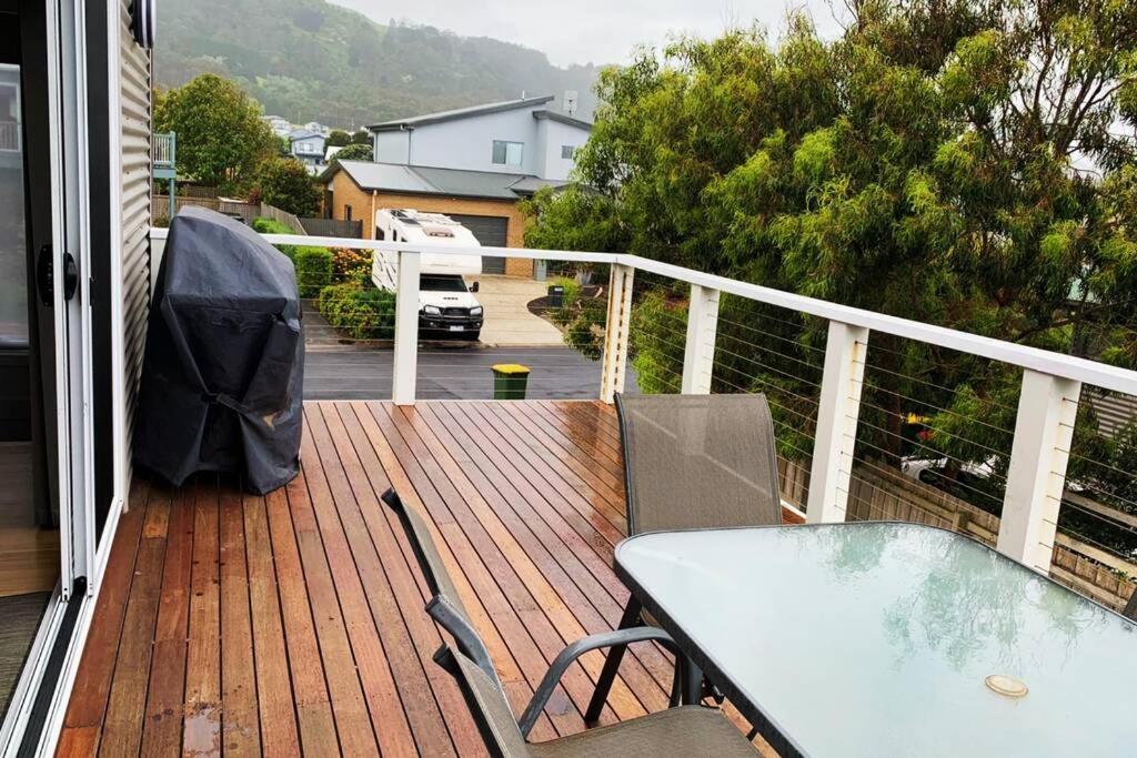 Charlie’s Beach House 1Block to Beach Pet Friendly