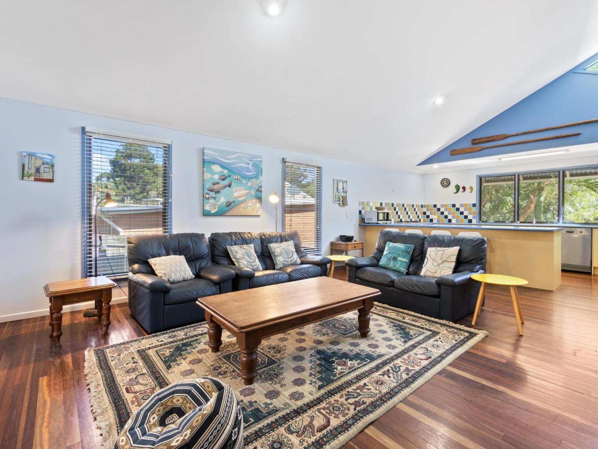 Flipper Beach House by Discover Stradbroke