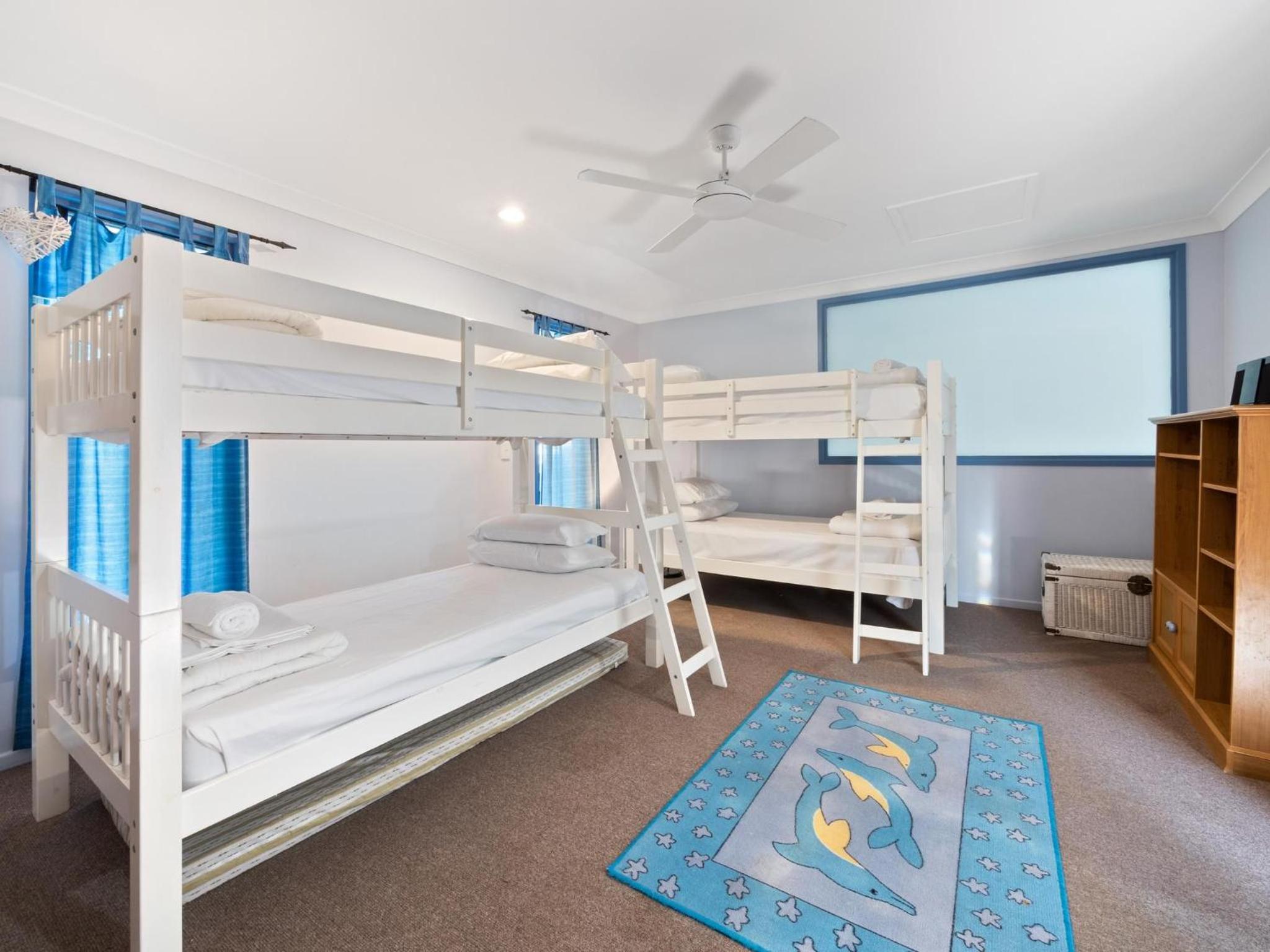 Flipper Beach House by Discover Stradbroke