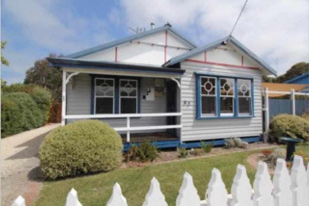 Lighthouse Retreat - Pet Friendly Free Wifi