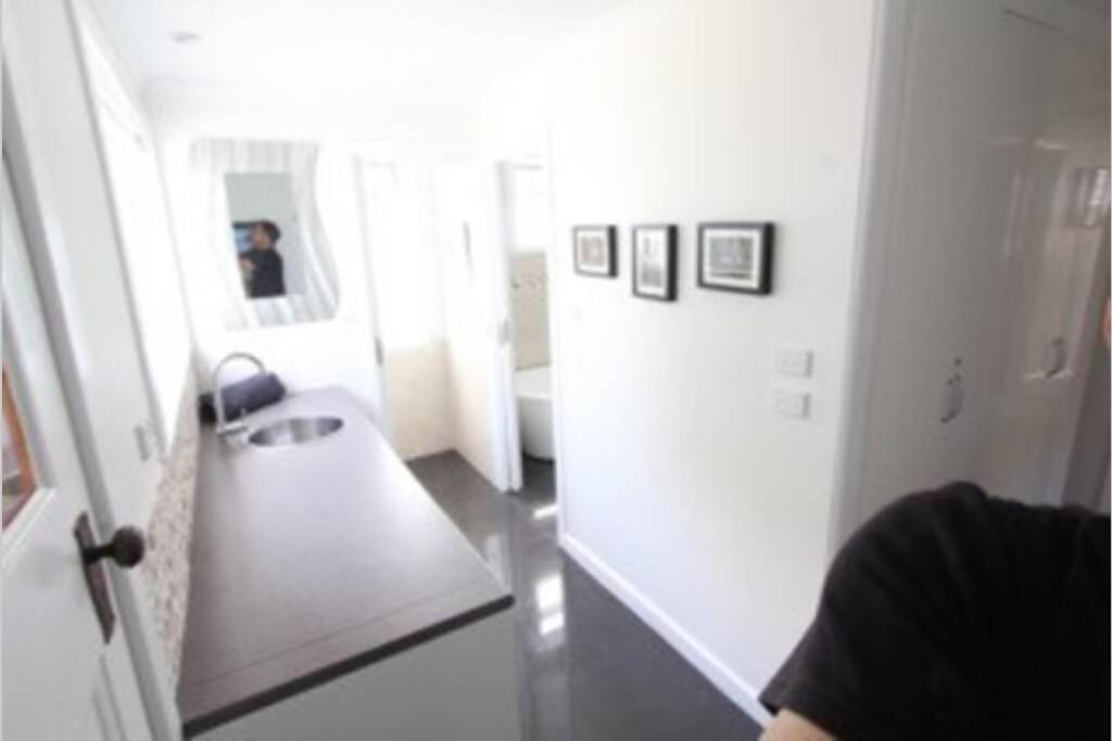 Lighthouse Retreat - Pet Friendly Free Wifi