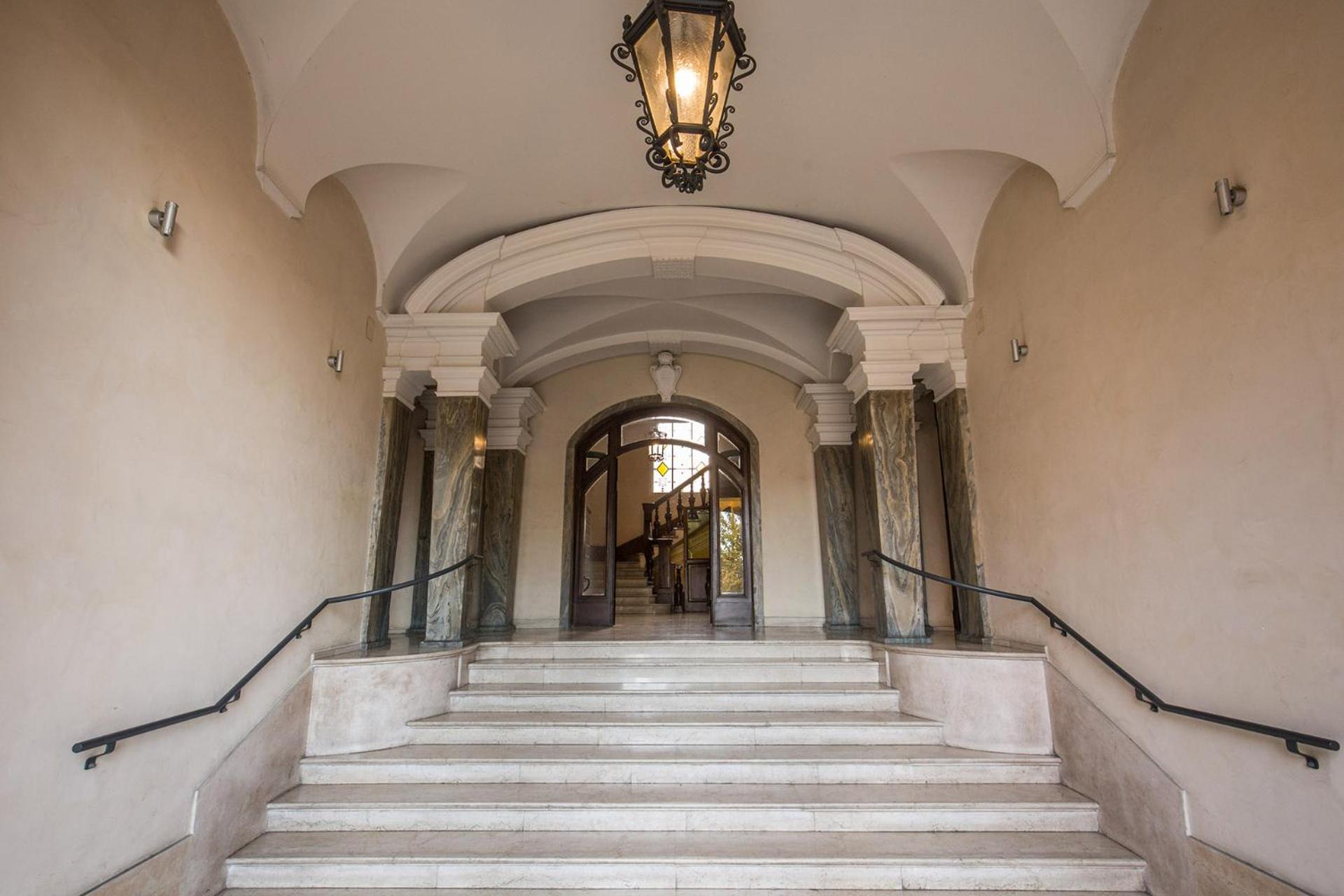 Palazzo Marescalchi Belli, vicino Piazza di Spagna