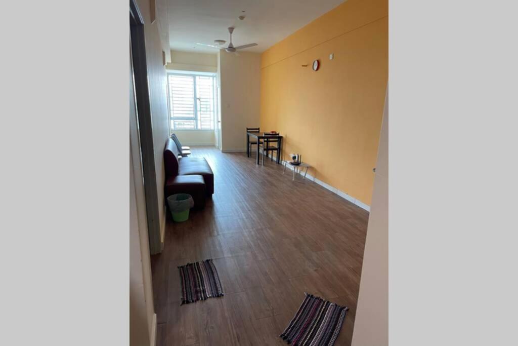 Baojuwu@2 Bedrooms Akademik Suites Austin Height