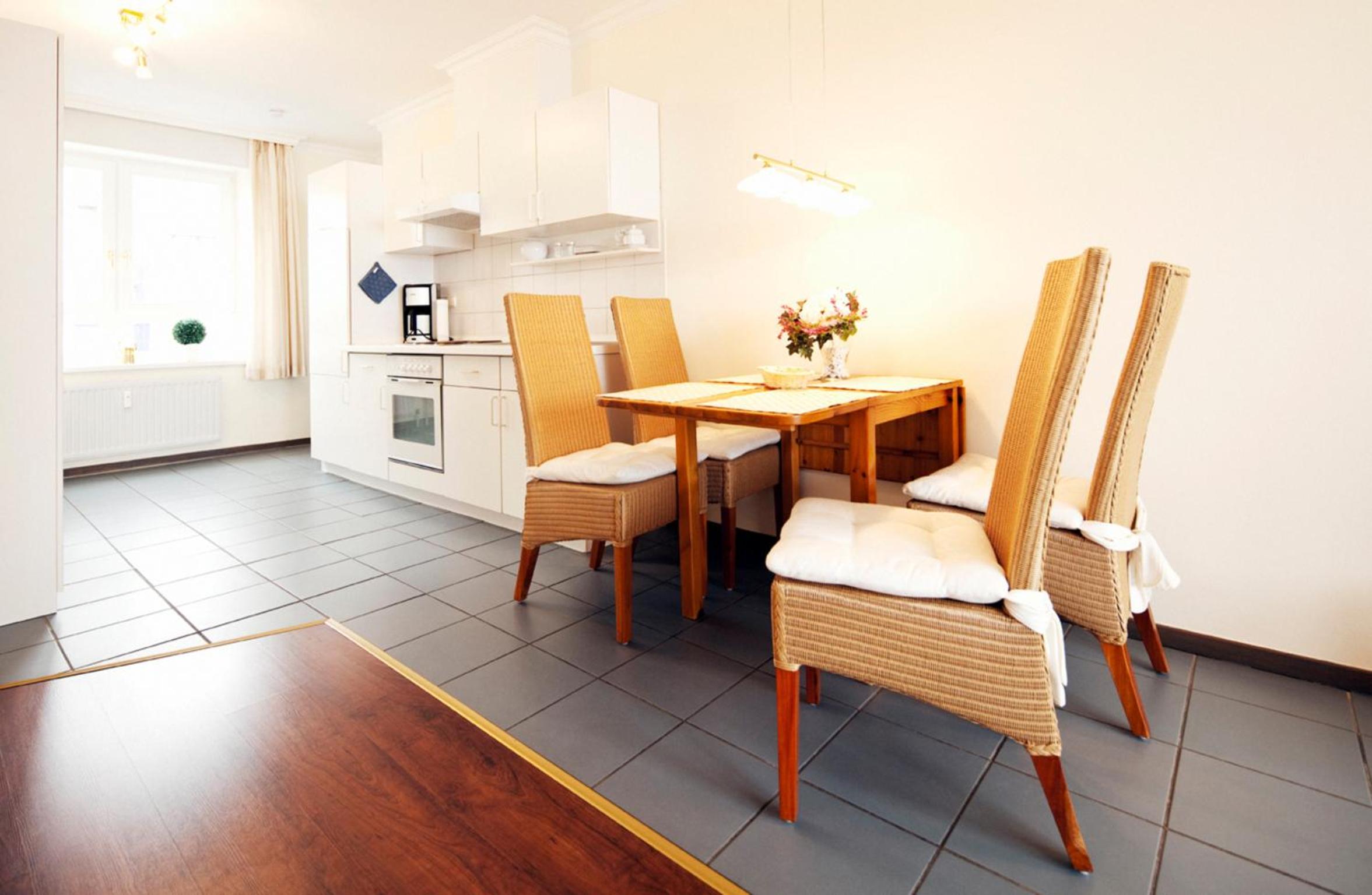 H-Boot en Laboe — kitchen