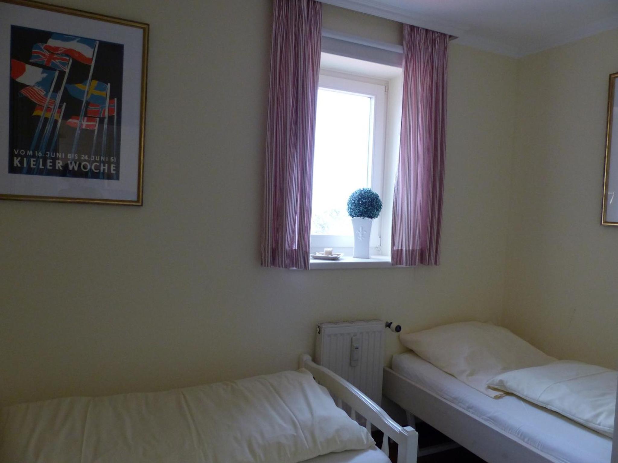 H-Boot en Laboe — hotel room