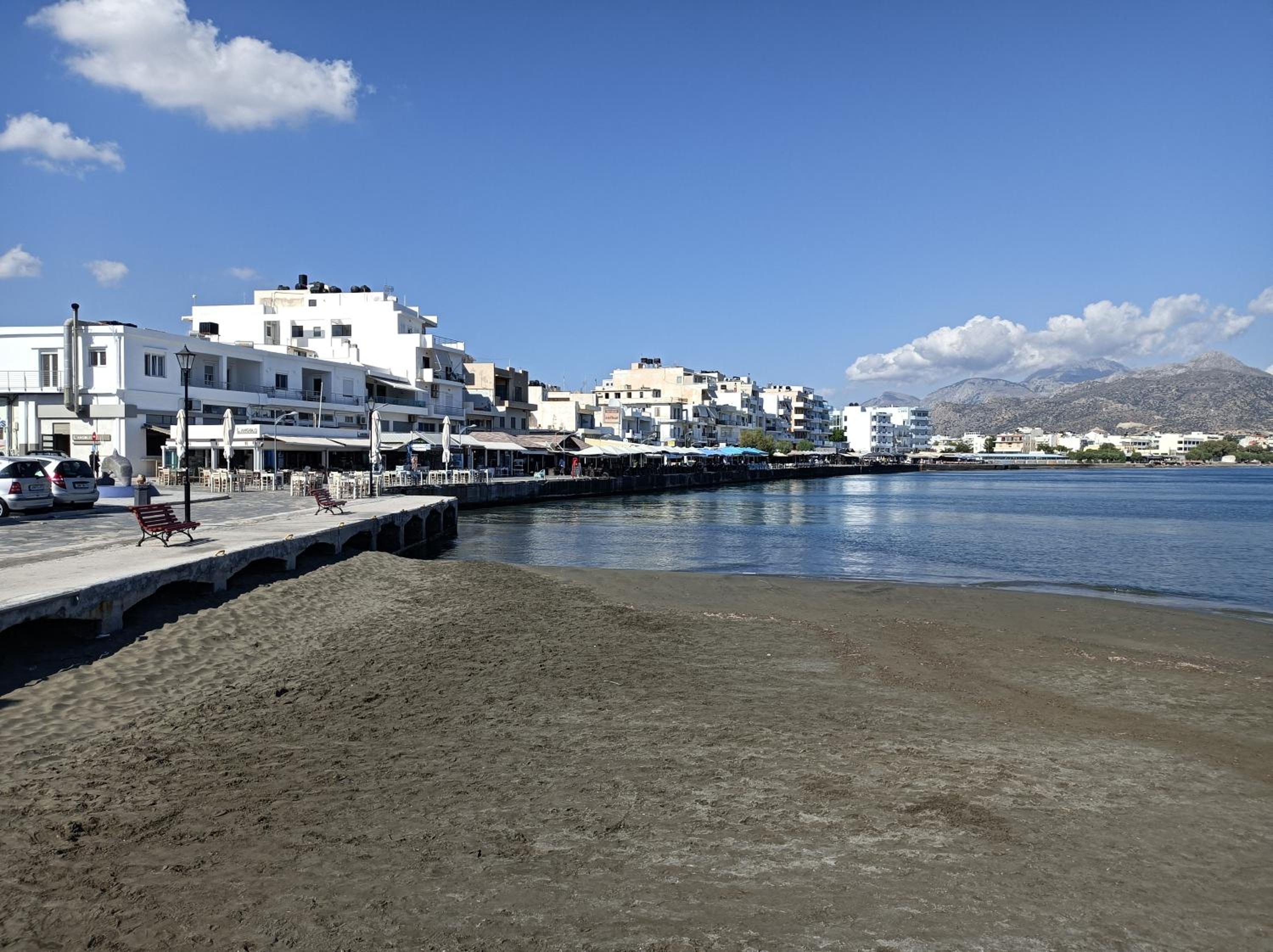 Hotel Amazing Seafront Suite - Image 1