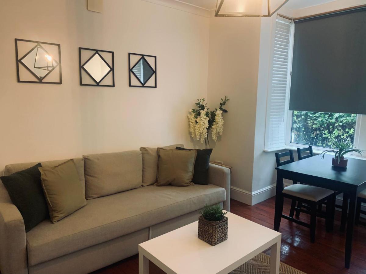 Unique 2 bedroom apartment in London/ Excel / Olympic city close to central line tube station with gated parking space