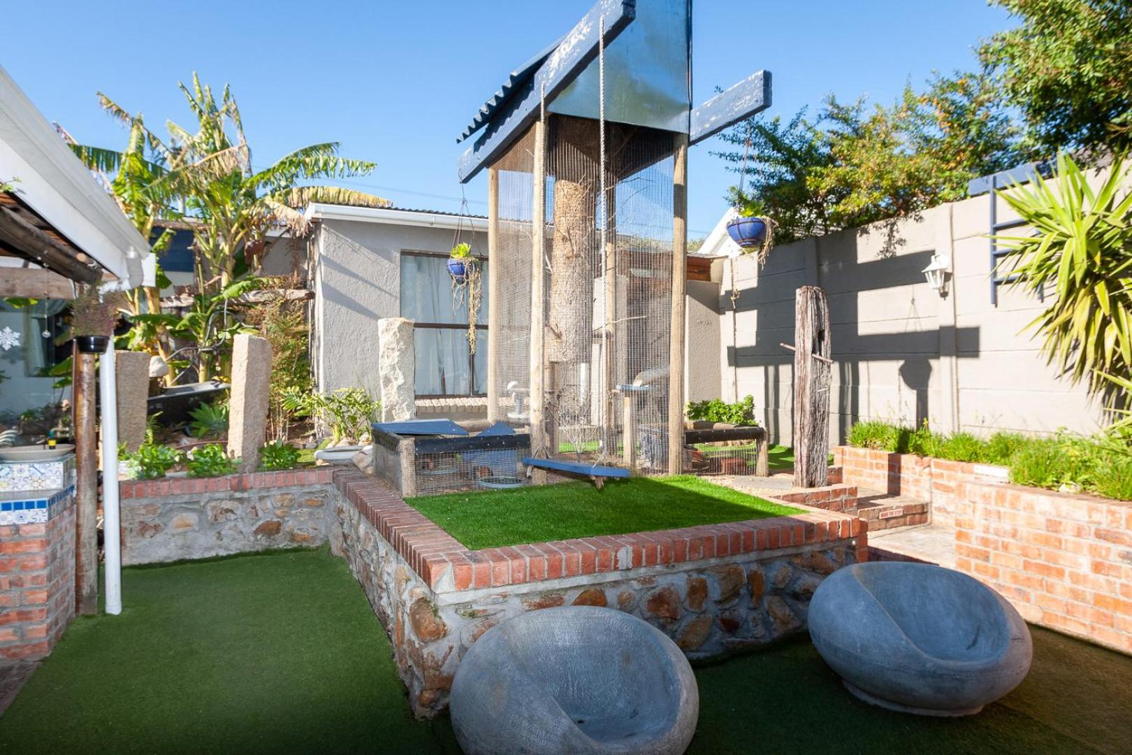 Strand Double En-Suite Studio