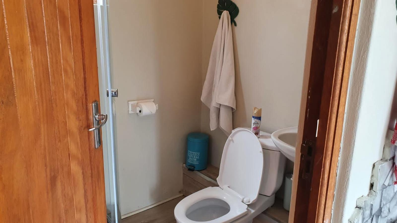 Strand Double En-Suite Studio