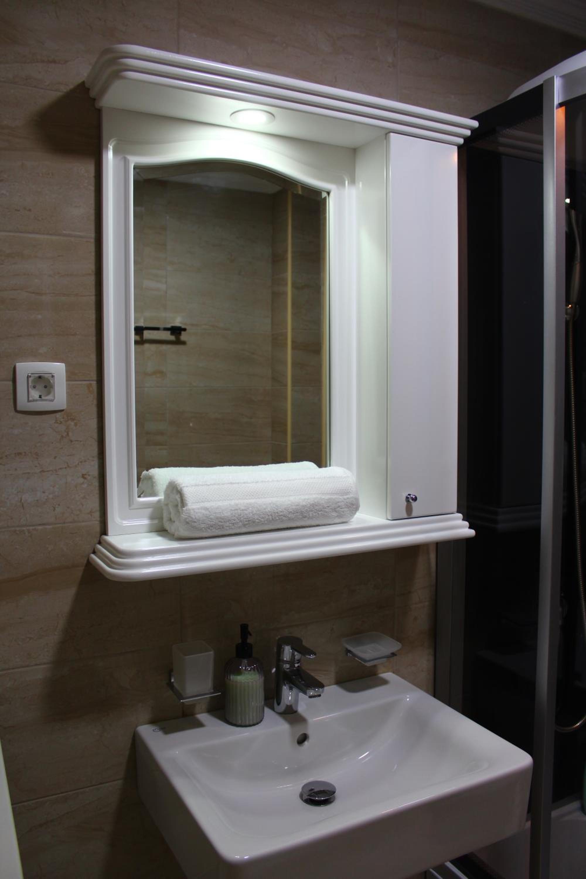 Photo 6
