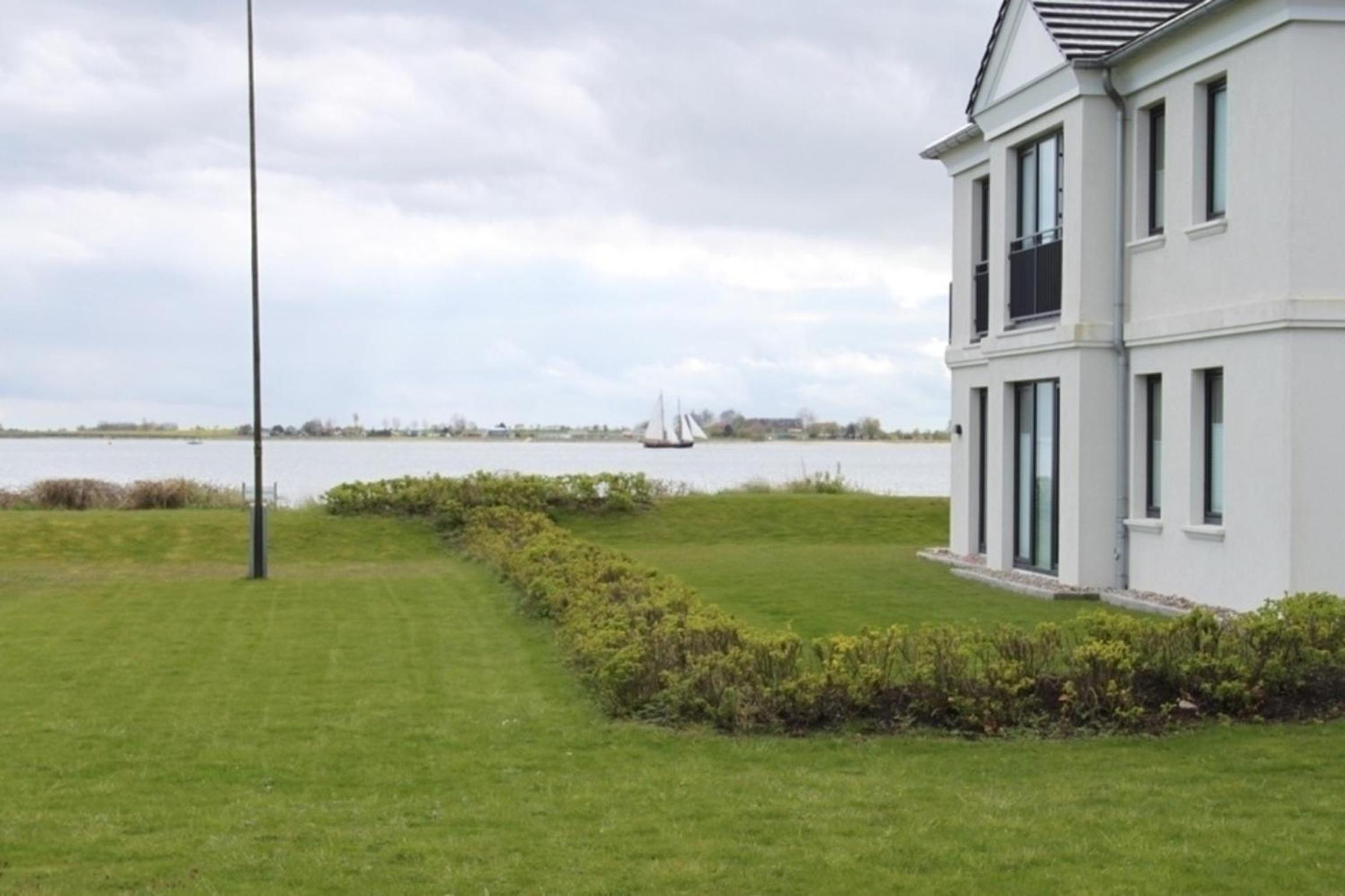Fehmarn-Ostseeferien"Sundblick" 1401A App 1A view 3