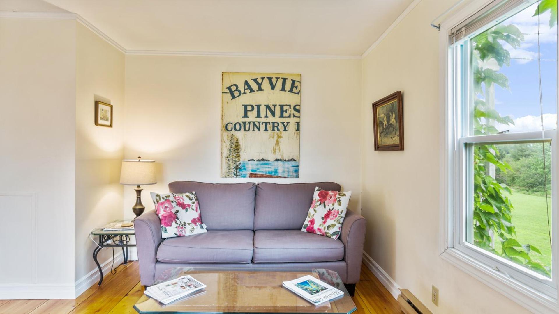 Bayview Pines Country Inn B&B