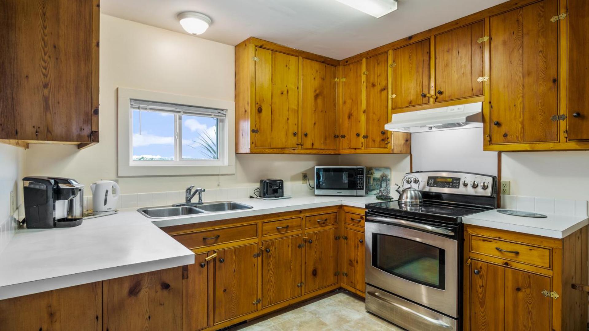 Bayview Pines Country Inn B&B