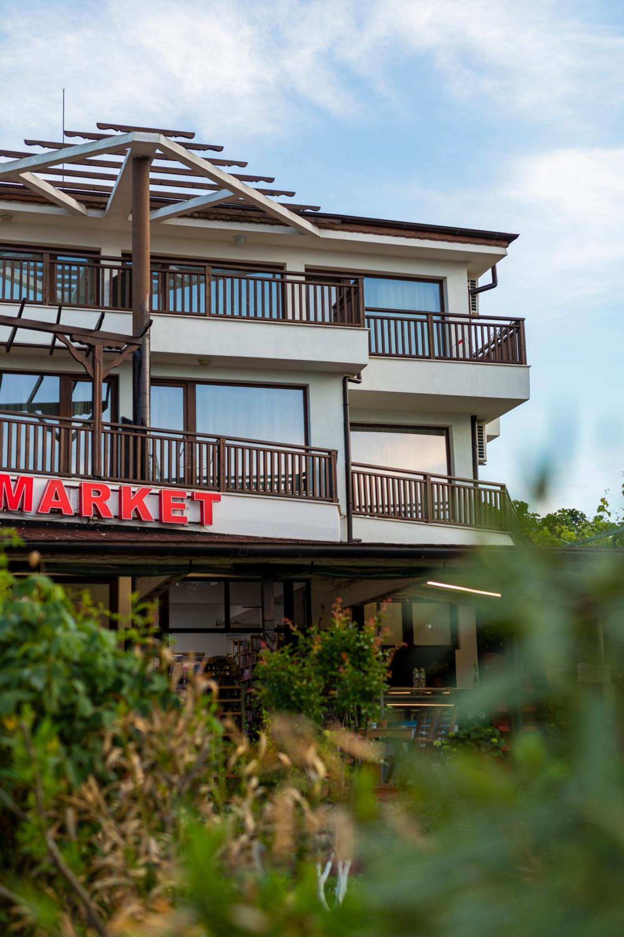 Cherry Villa
