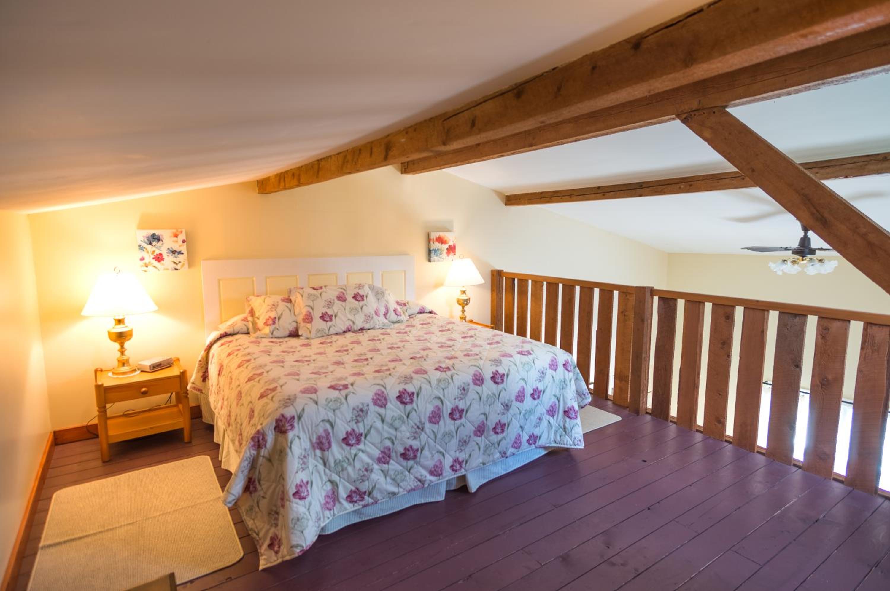 Bayview Pines Country Inn B&B
