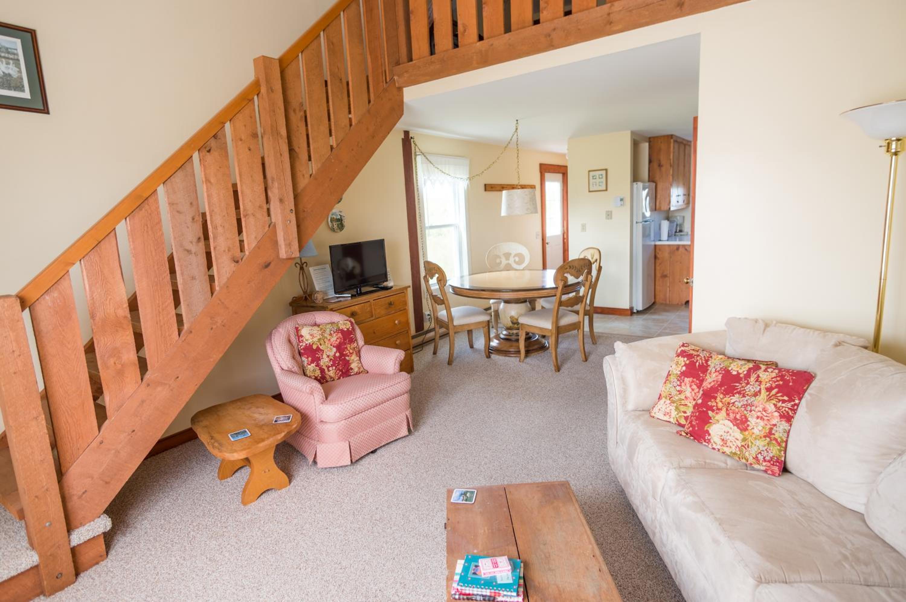 Bayview Pines Country Inn B&B