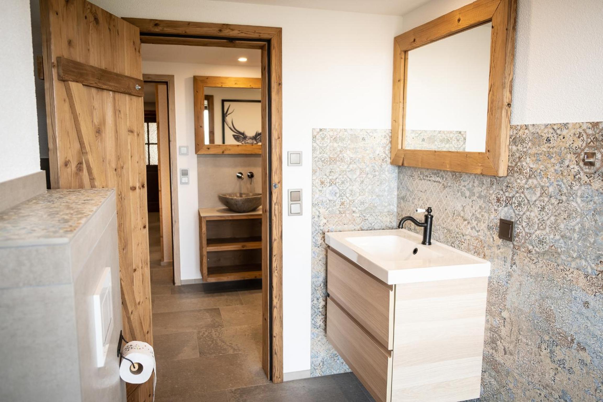 Haflinger Alm en Wetzlar — bathroom