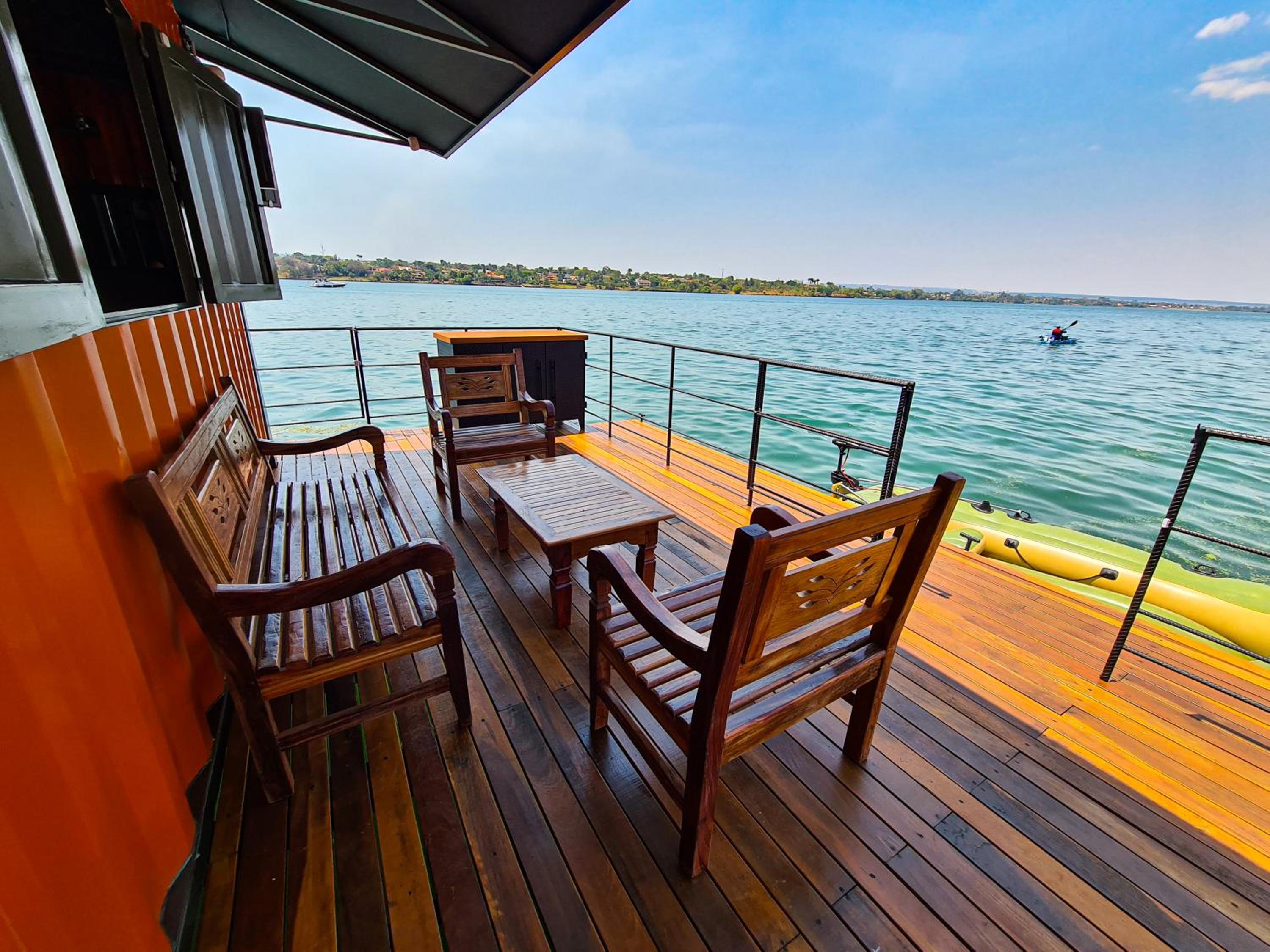 House Boat 