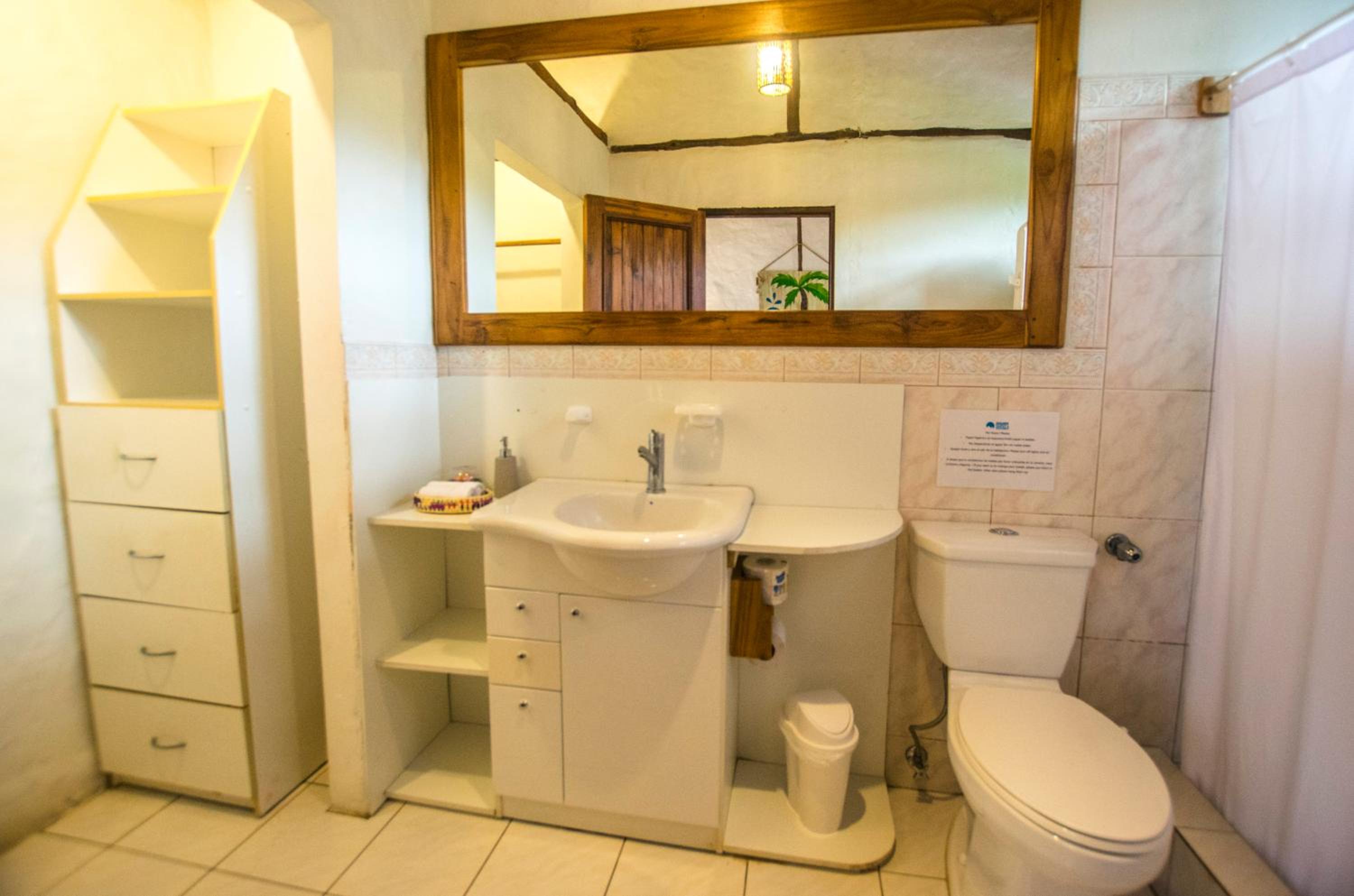 Ayampe Guest House