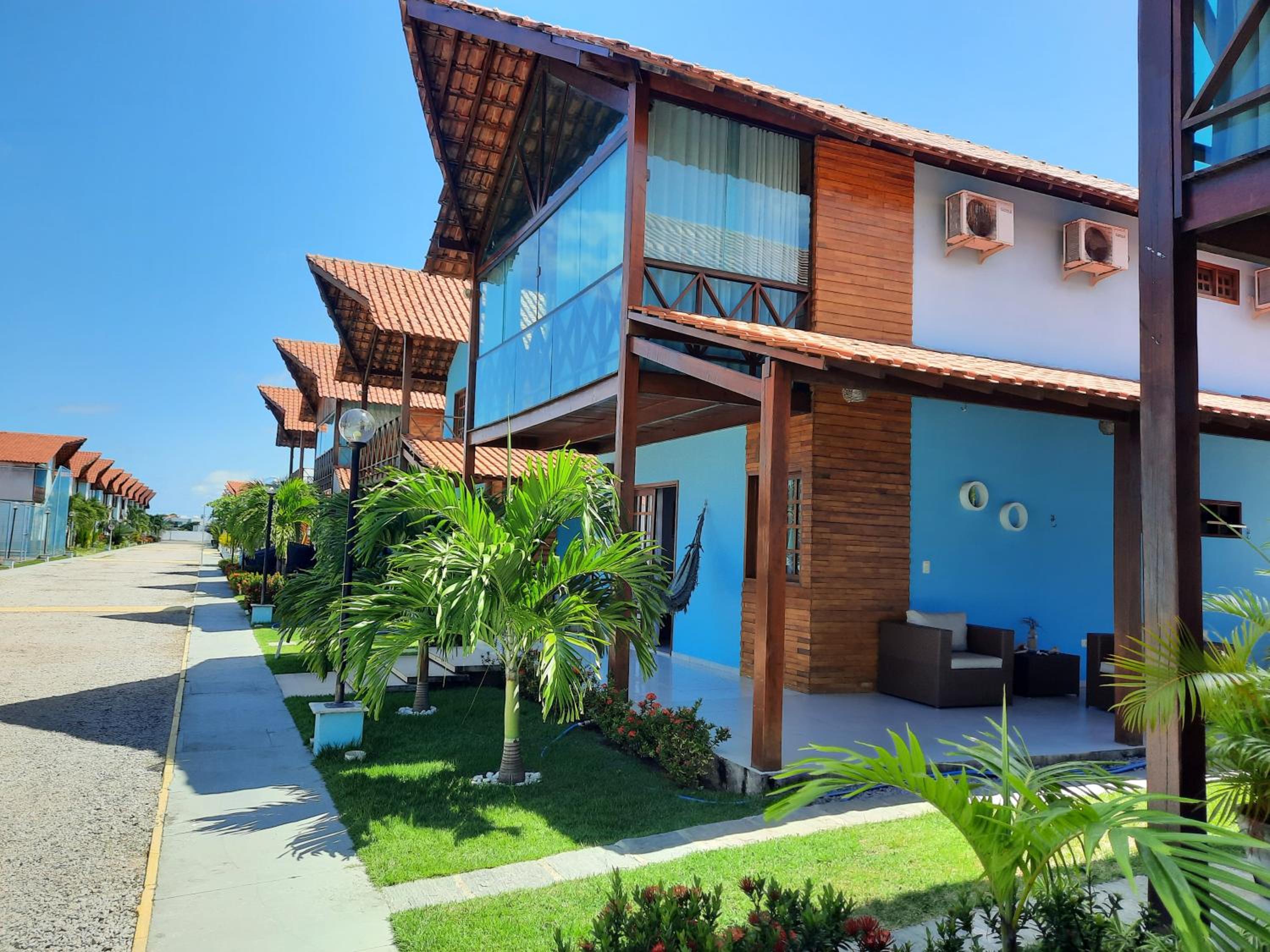 Hotel Linda Casa Com 5 Quartos, A Poucos Metros Da Praia