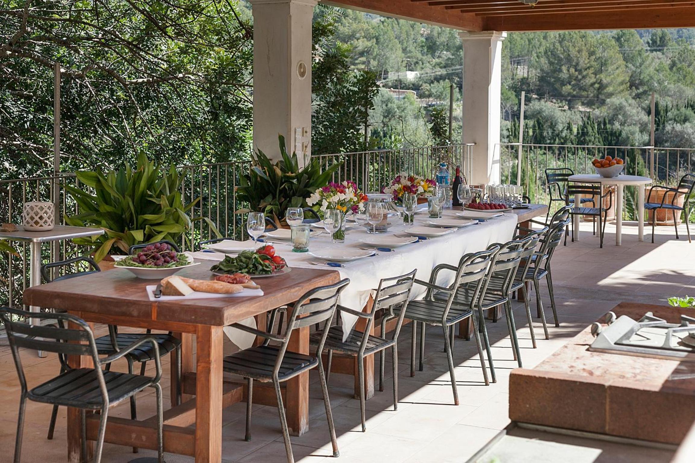 Majestic Holiday Estate Up To 12 in Calvia view 3