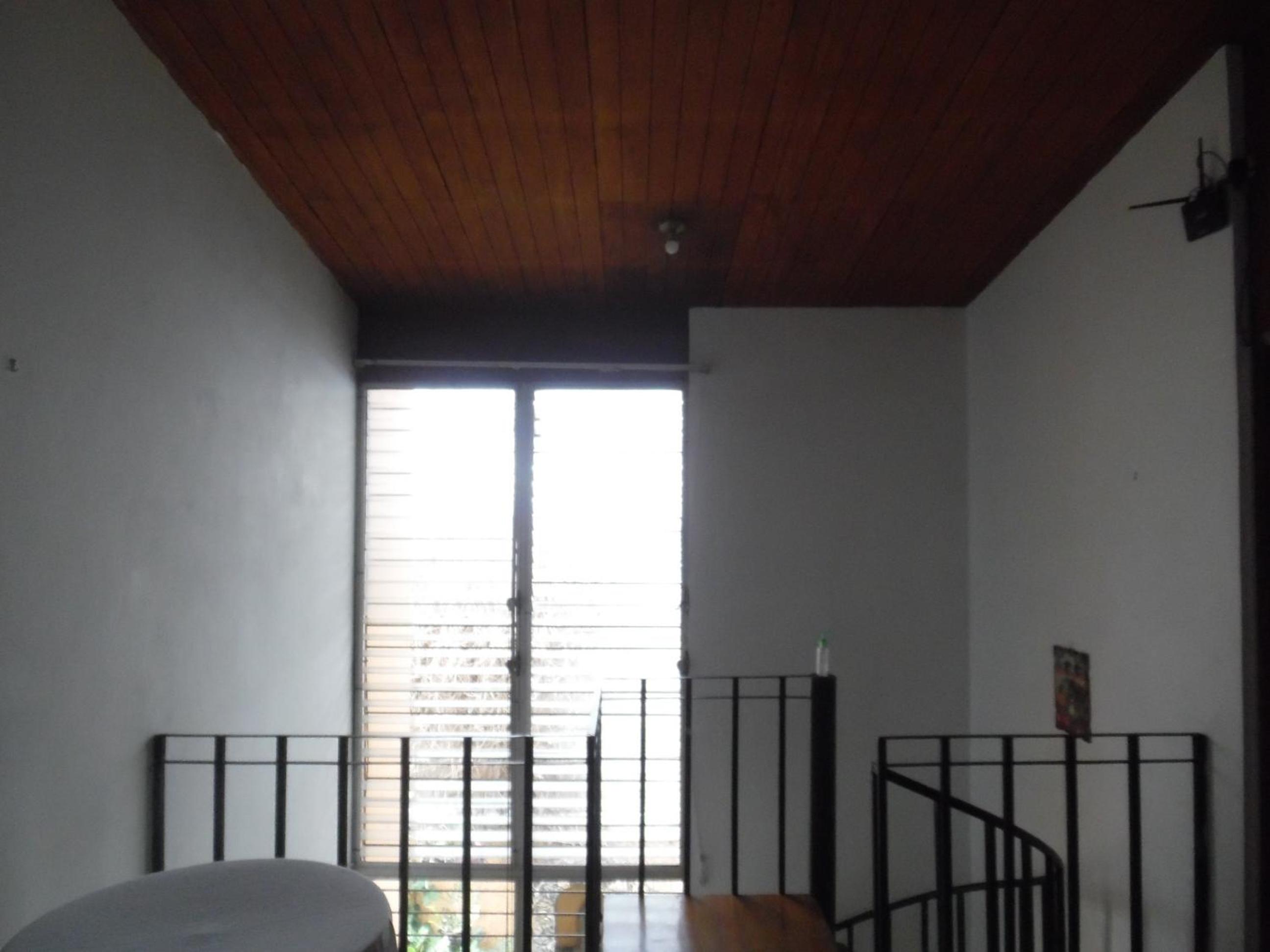 Photo 33