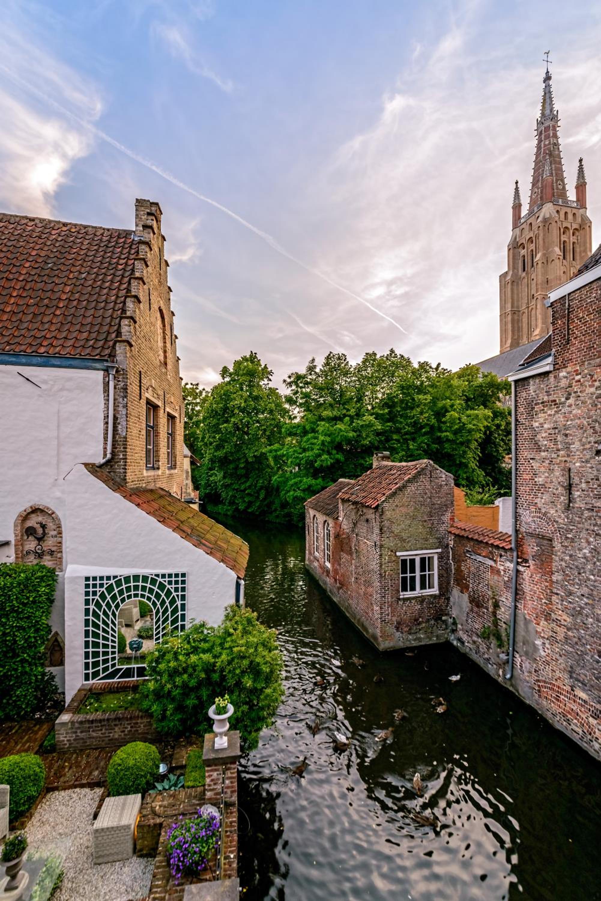 Canalside House - Luxury Guesthouse