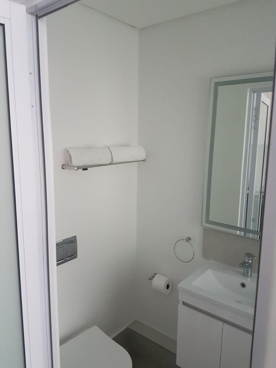 Executive Cape Town Studio Apartments view 2