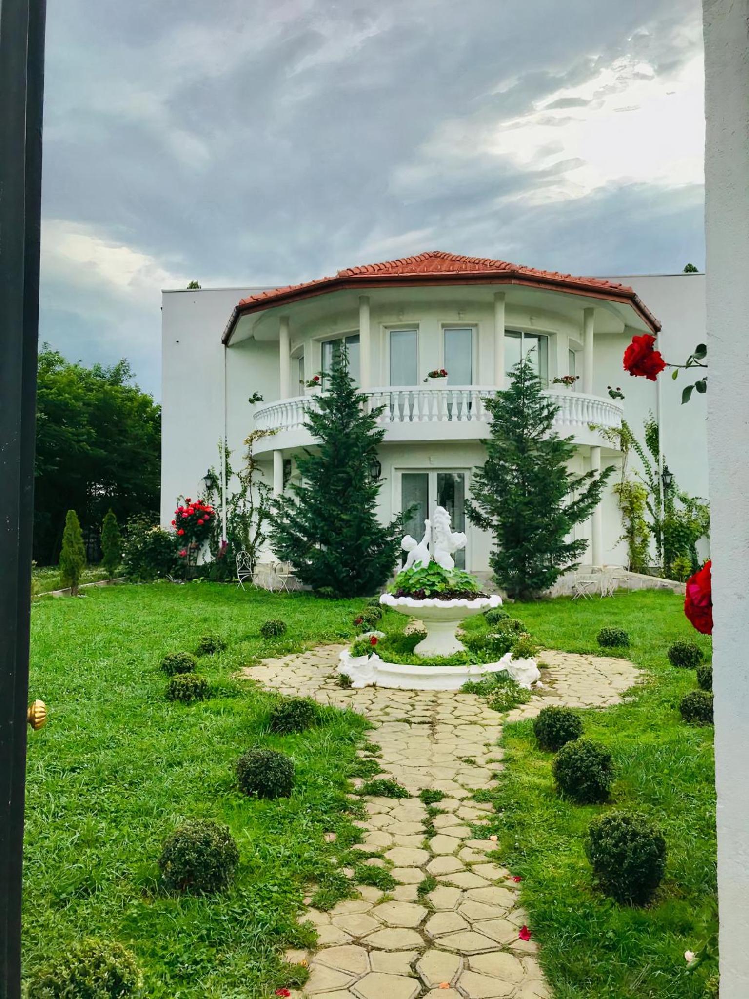 YOUness WELLness Clinic & Retreats view 4