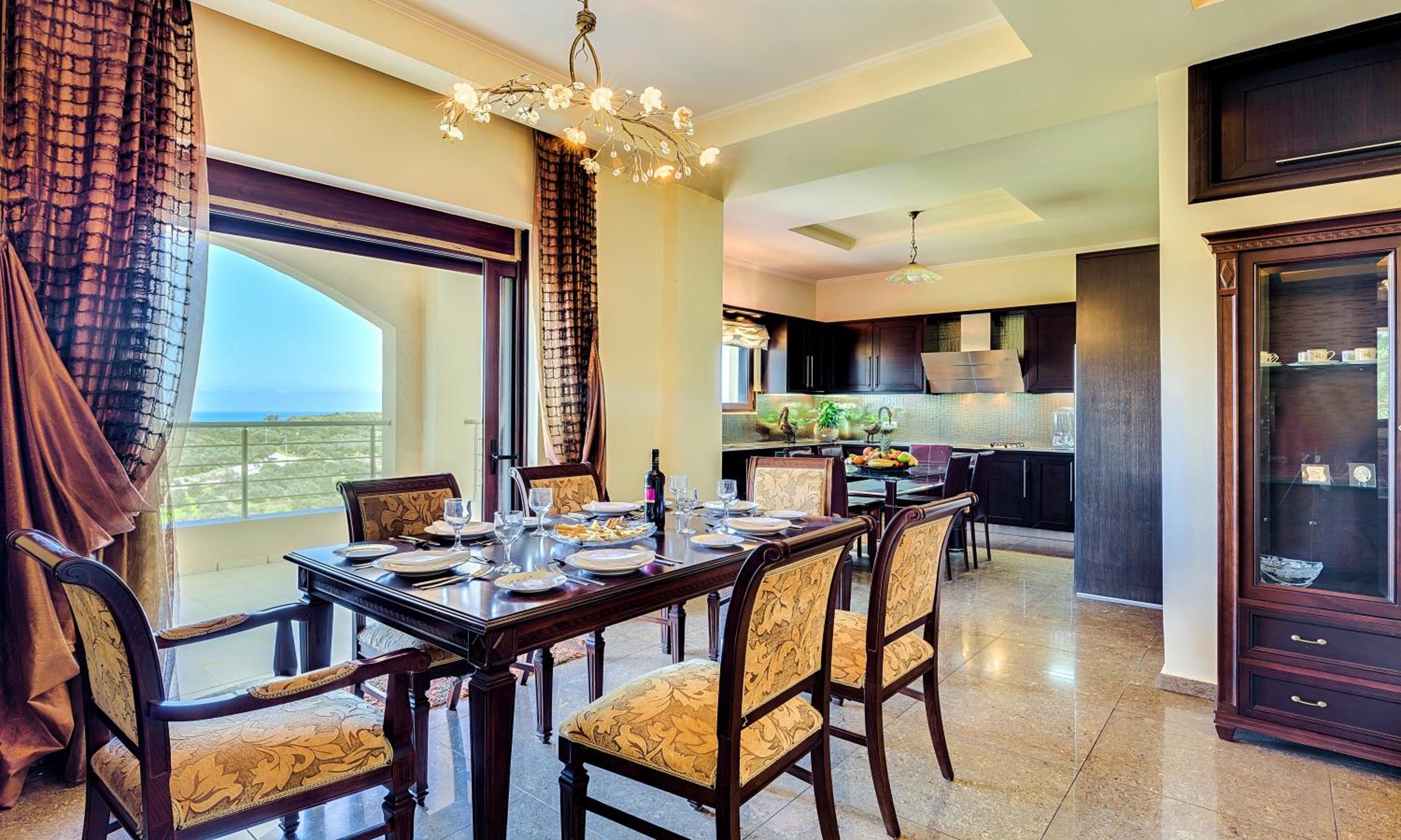 Cretan Sunny Villa With Heated Pool