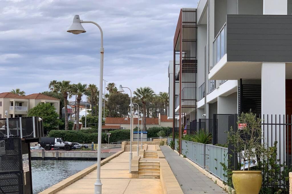 Mariner's Cove ~ Luxe Waterfront Apartment