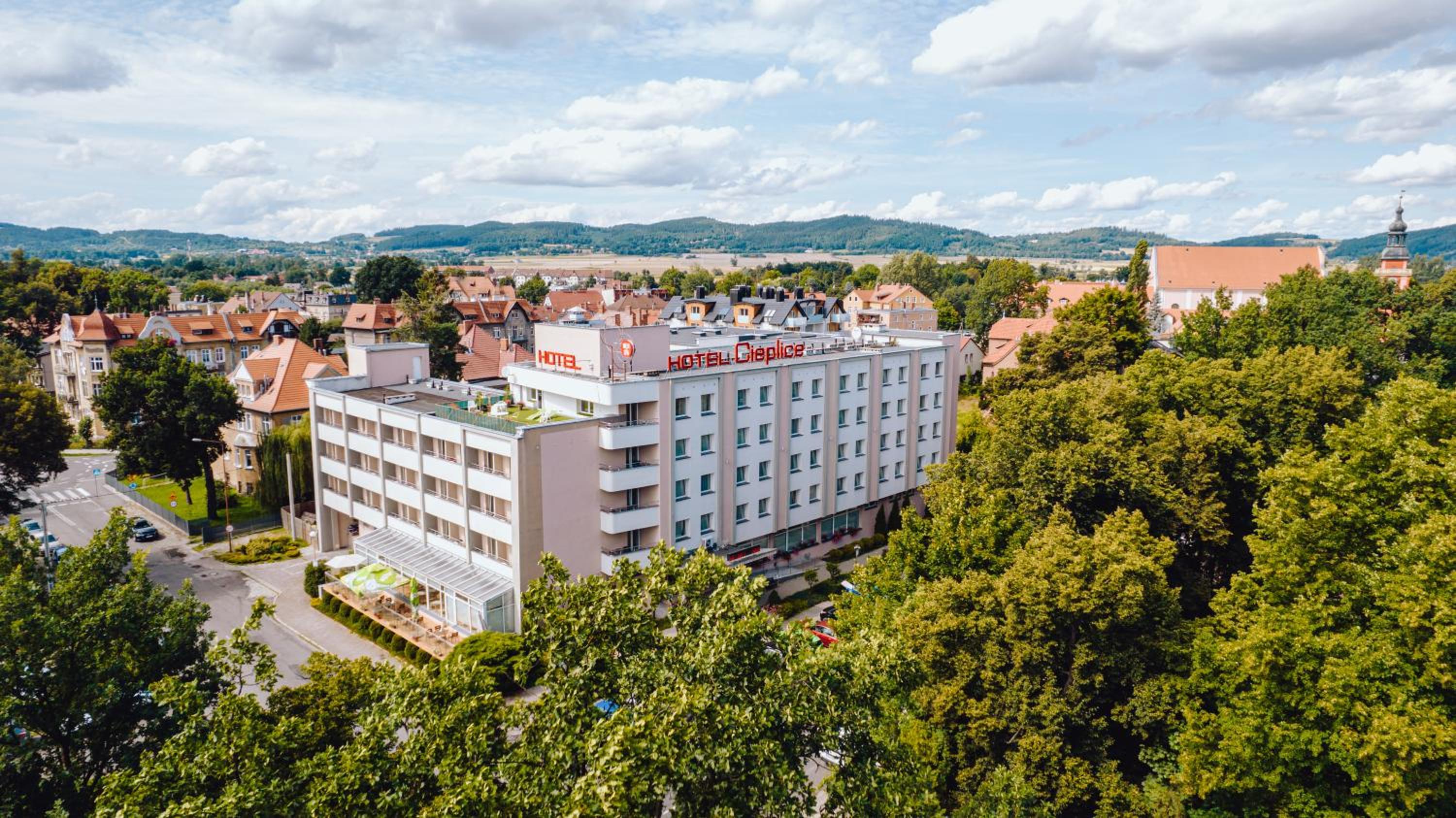 Hotel Cieplice MEDI & SPA - Image 1