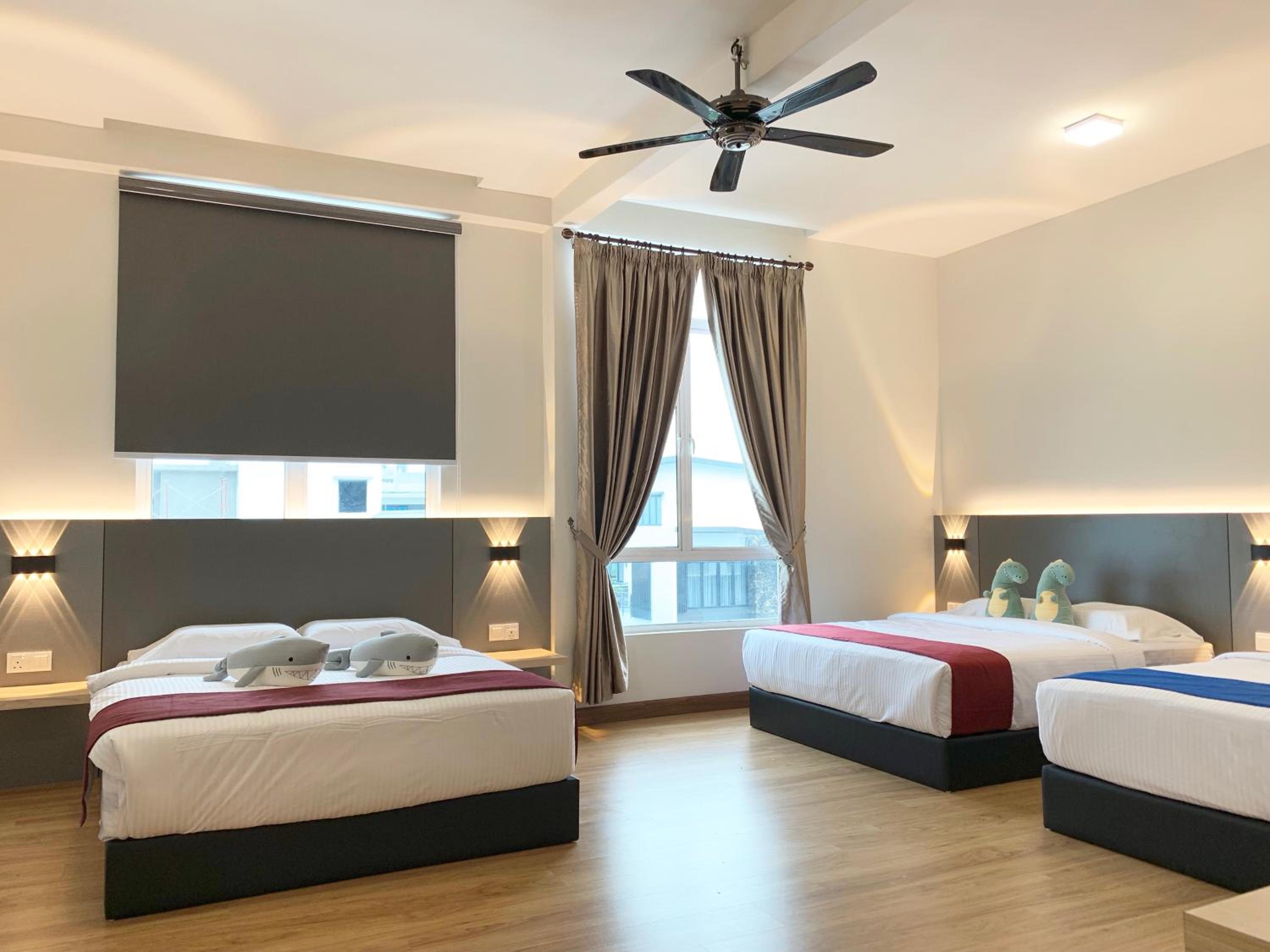 Spacious 6BR Villa with Seaview by Zervin photo 1