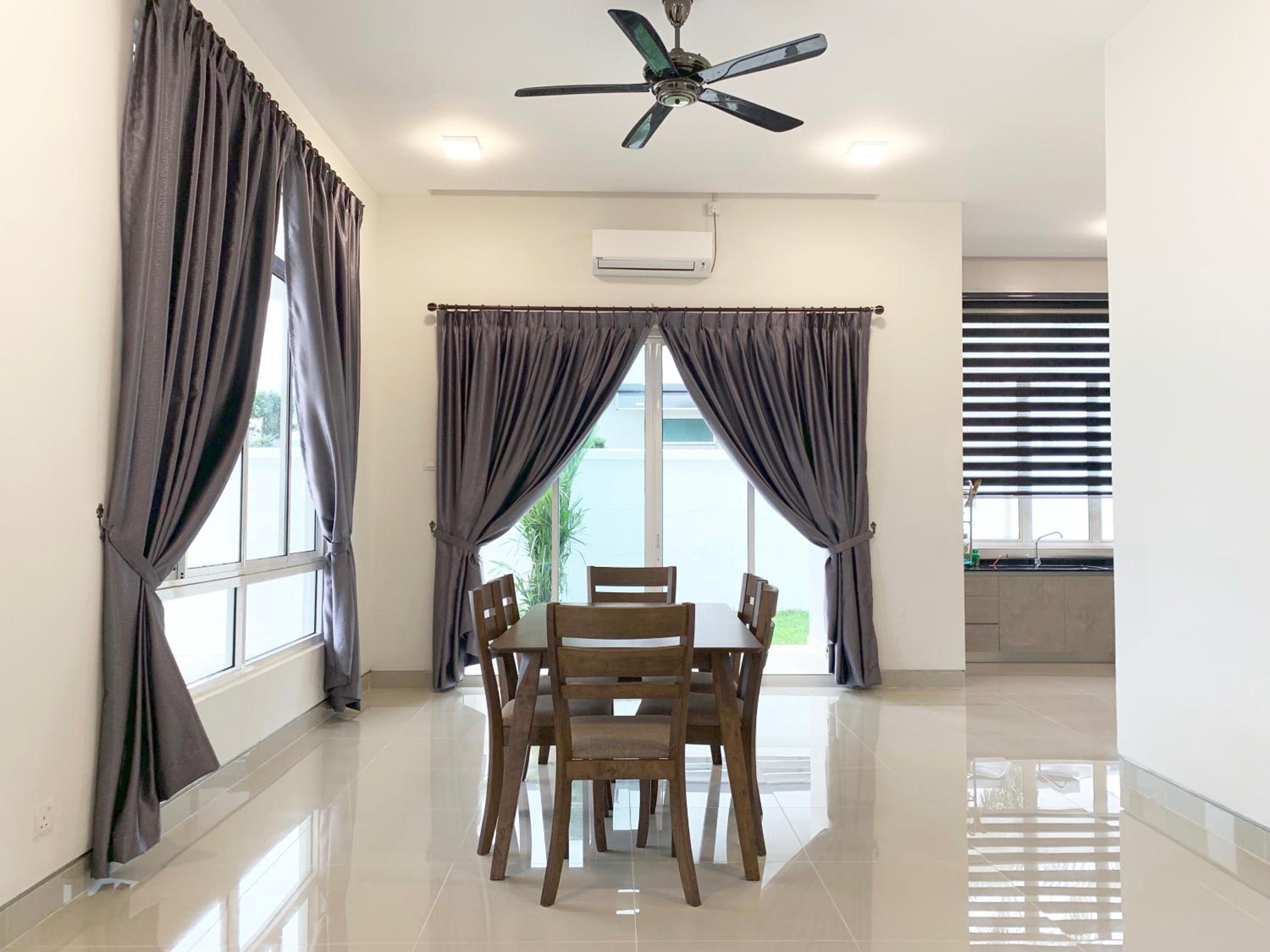 Spacious 6BR Villa with Seaview by Zervin photo 4
