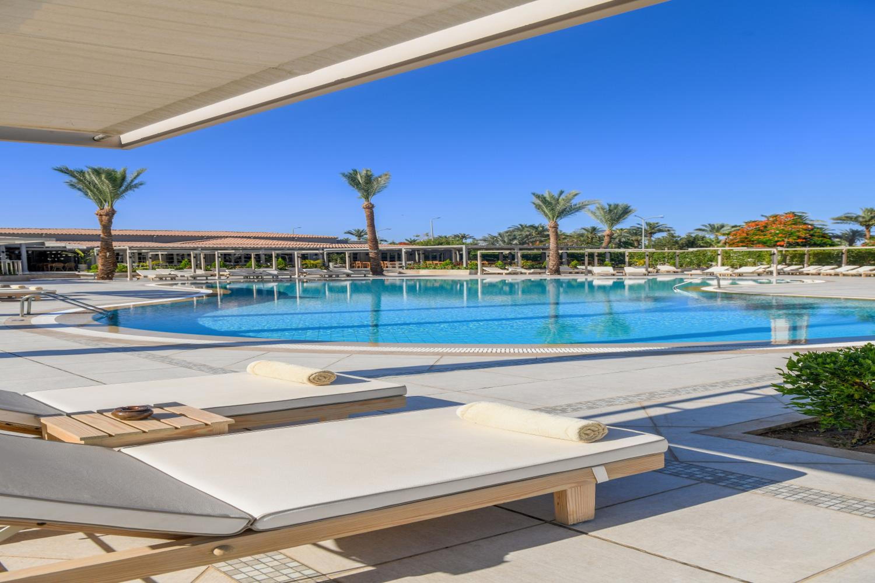 JAZ Fanara Residence