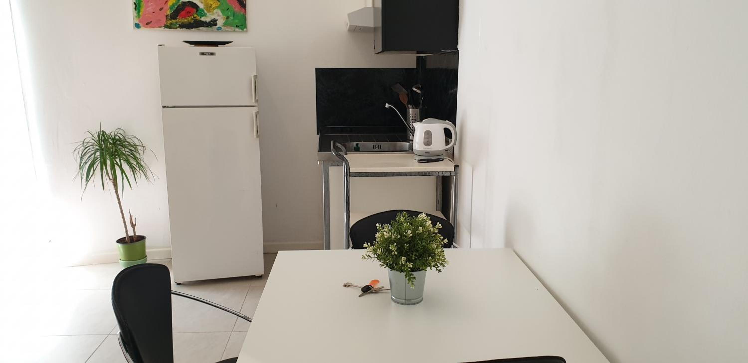 Smart Apartment Central Station