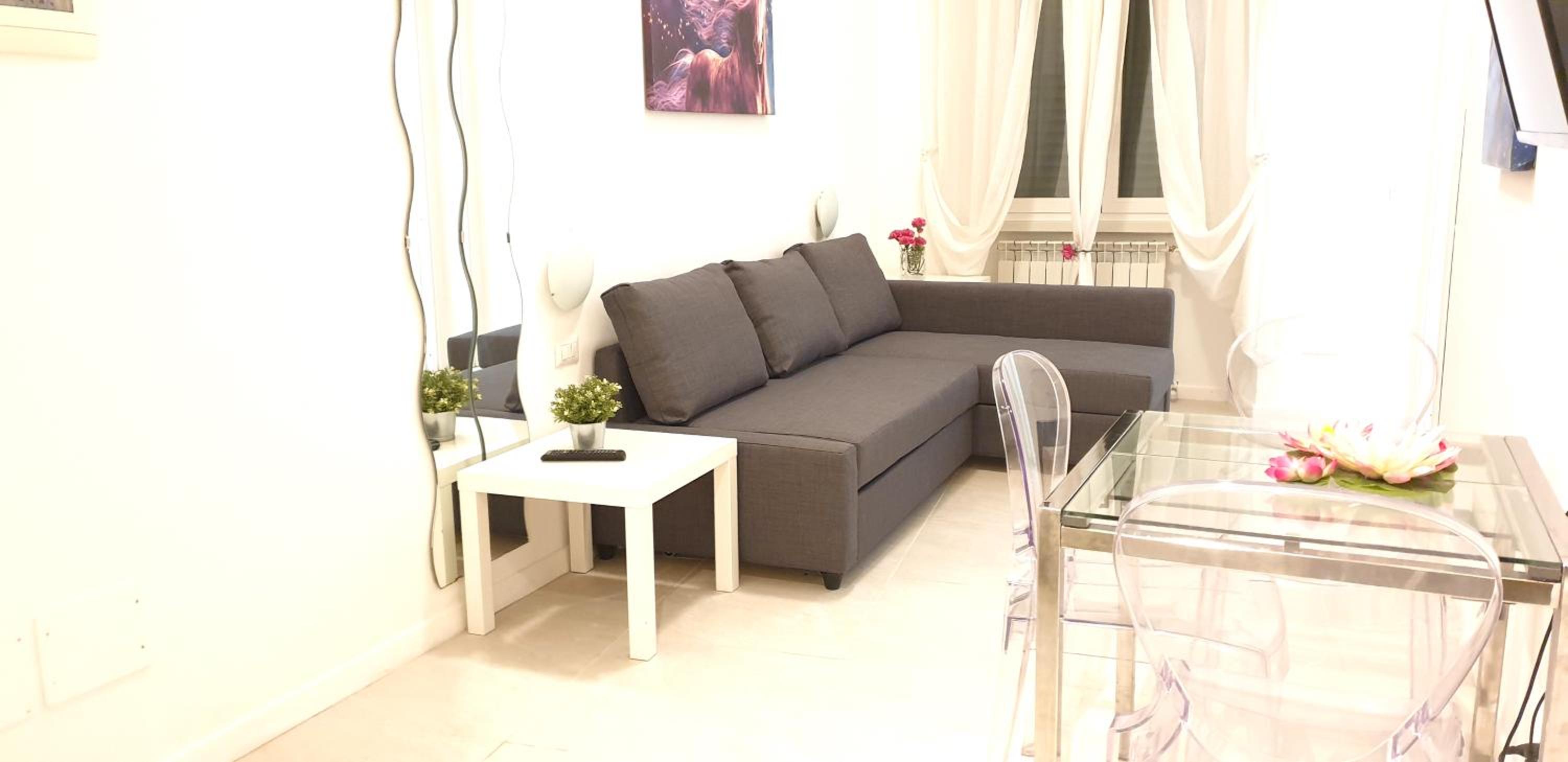 Smart Apartment Central Station
