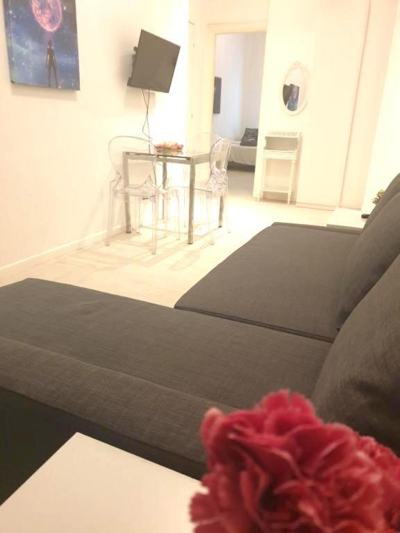 Smart Apartment Central Station