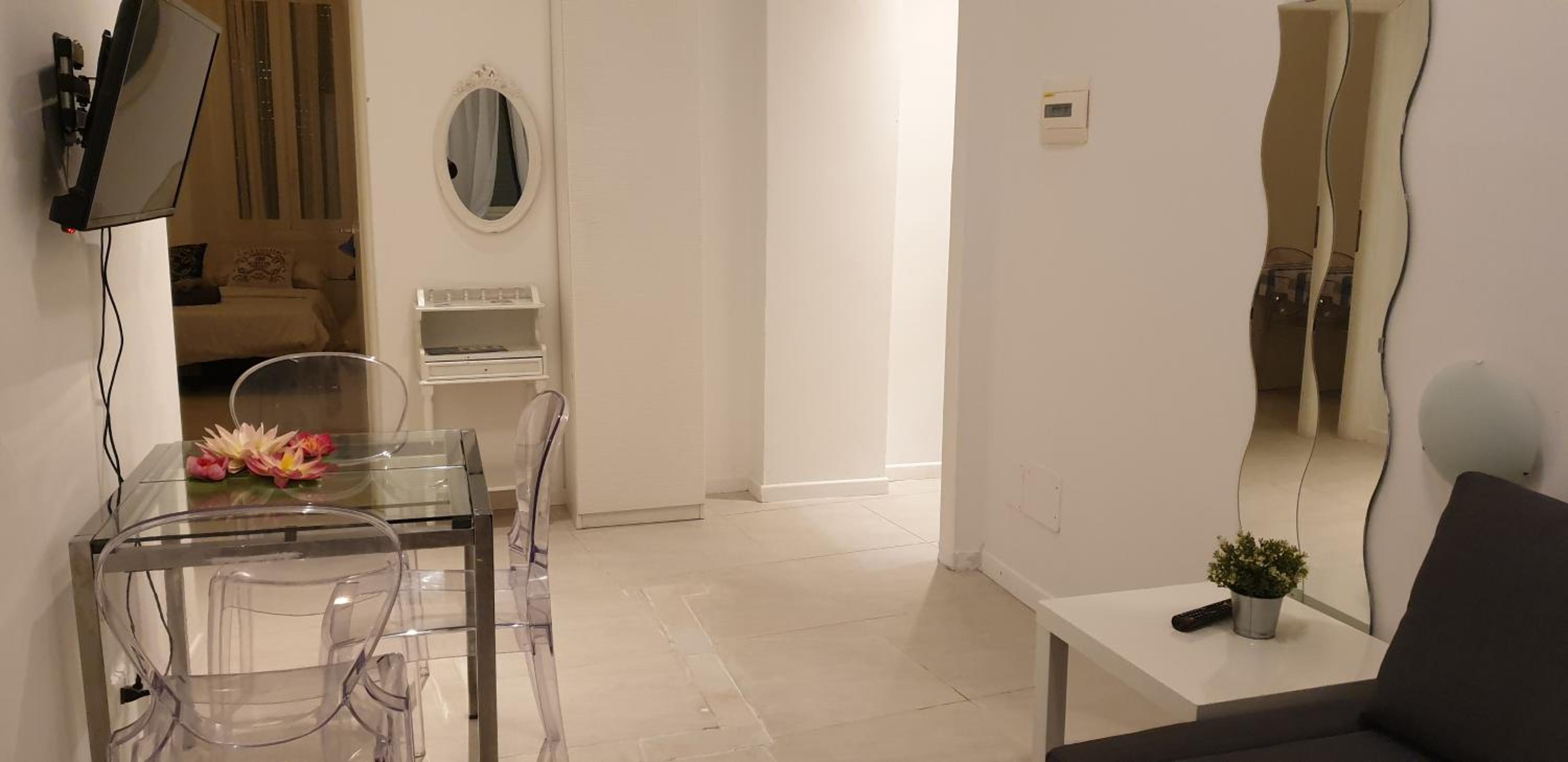 Smart Apartment Central Station
