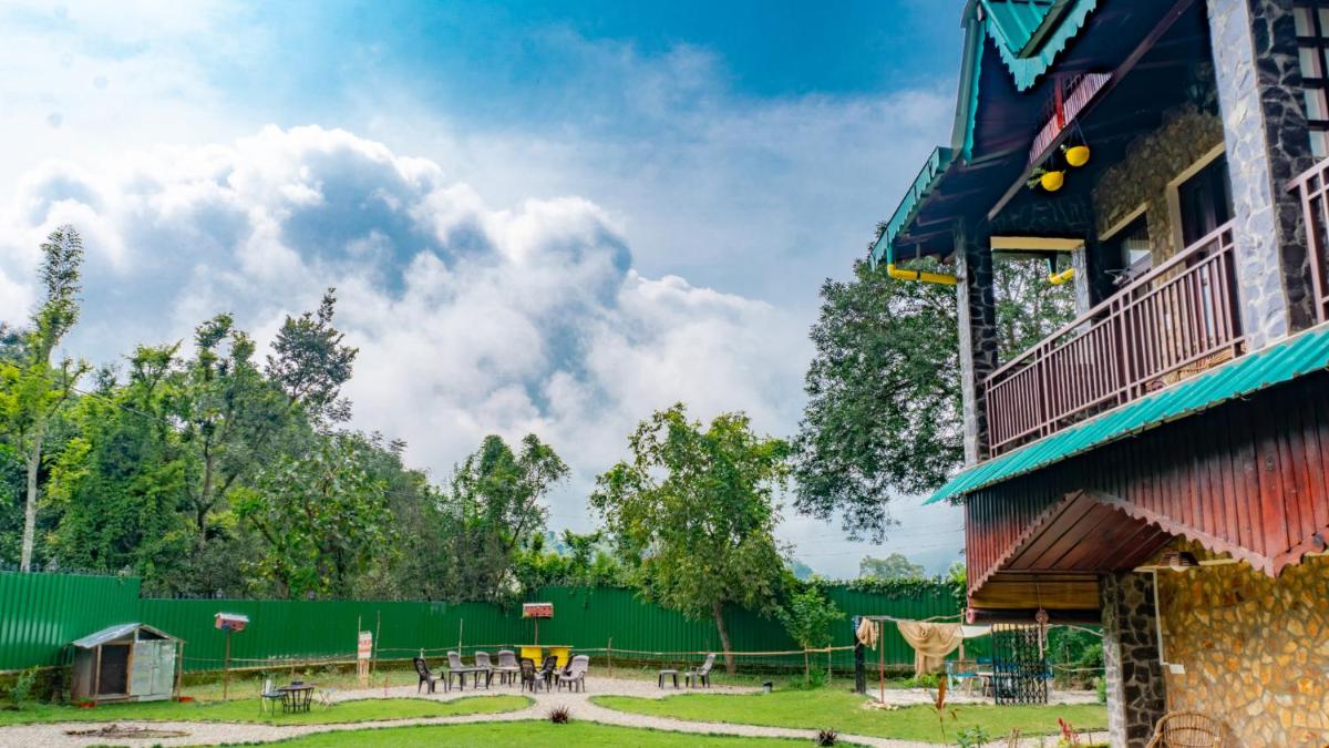 The Hosteller Naukuchiatal, Bhimtal